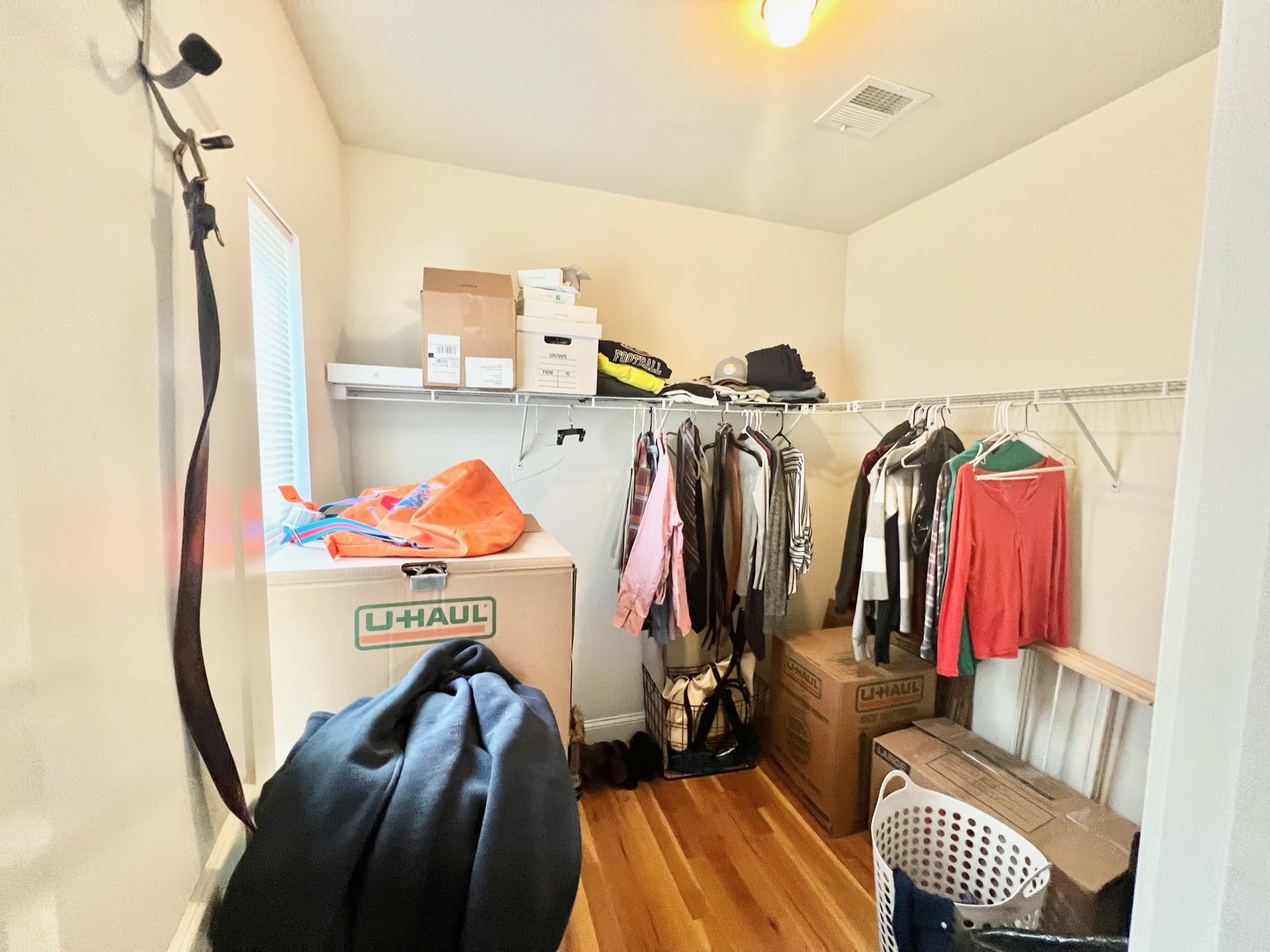 3 bed, 1.5 bath apartment for rent at 9 Greenville St Unit 2, Prospect Hill — photo 21 of 28