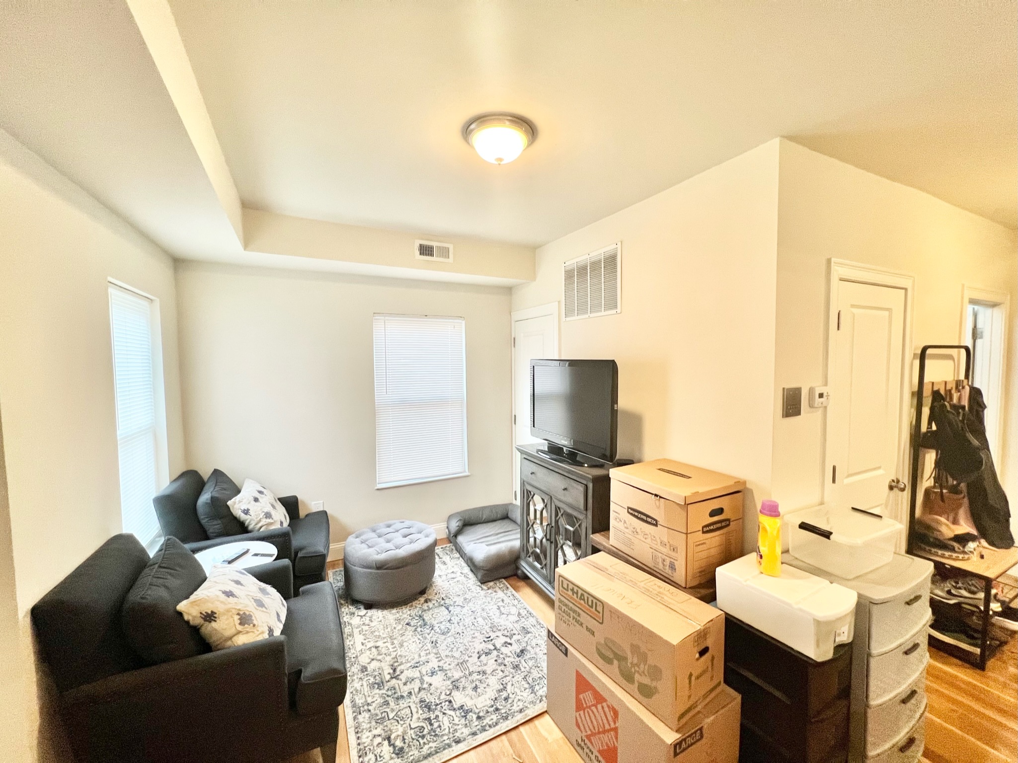3 bed, 1.5 bath apartment for rent at 9 Greenville St Unit 2, Prospect Hill — photo 23 of 28