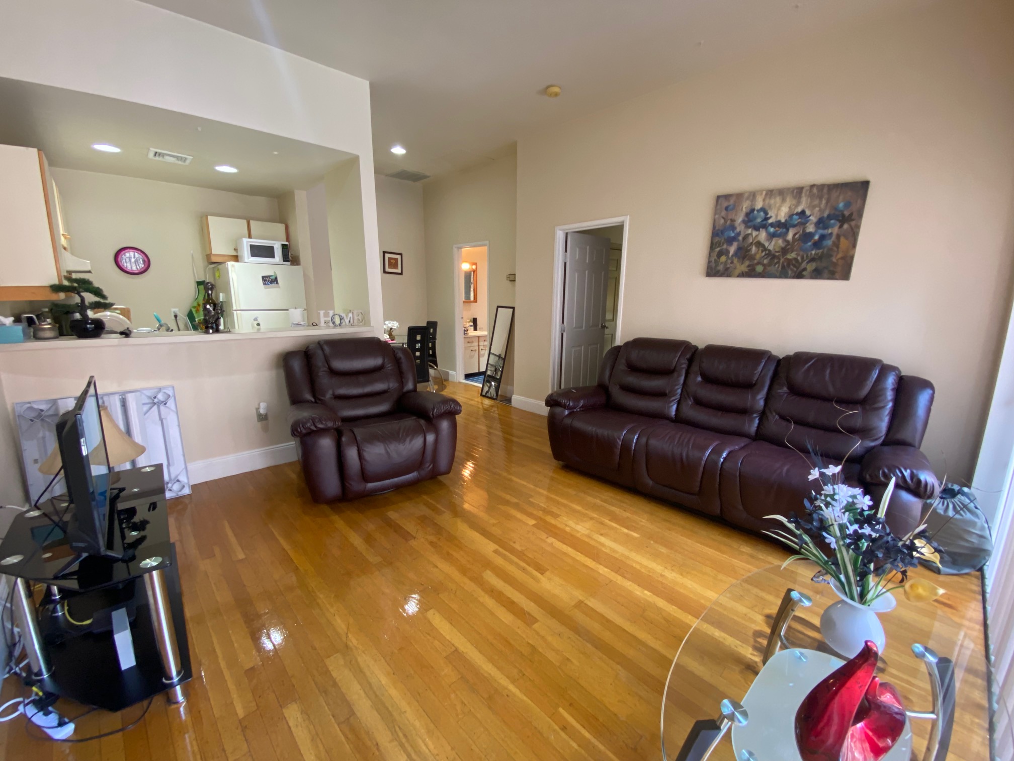 1 bed, 1 bath apartment for rent at 40 Worcester Sq Unit 4, South End — photo 1 of 17