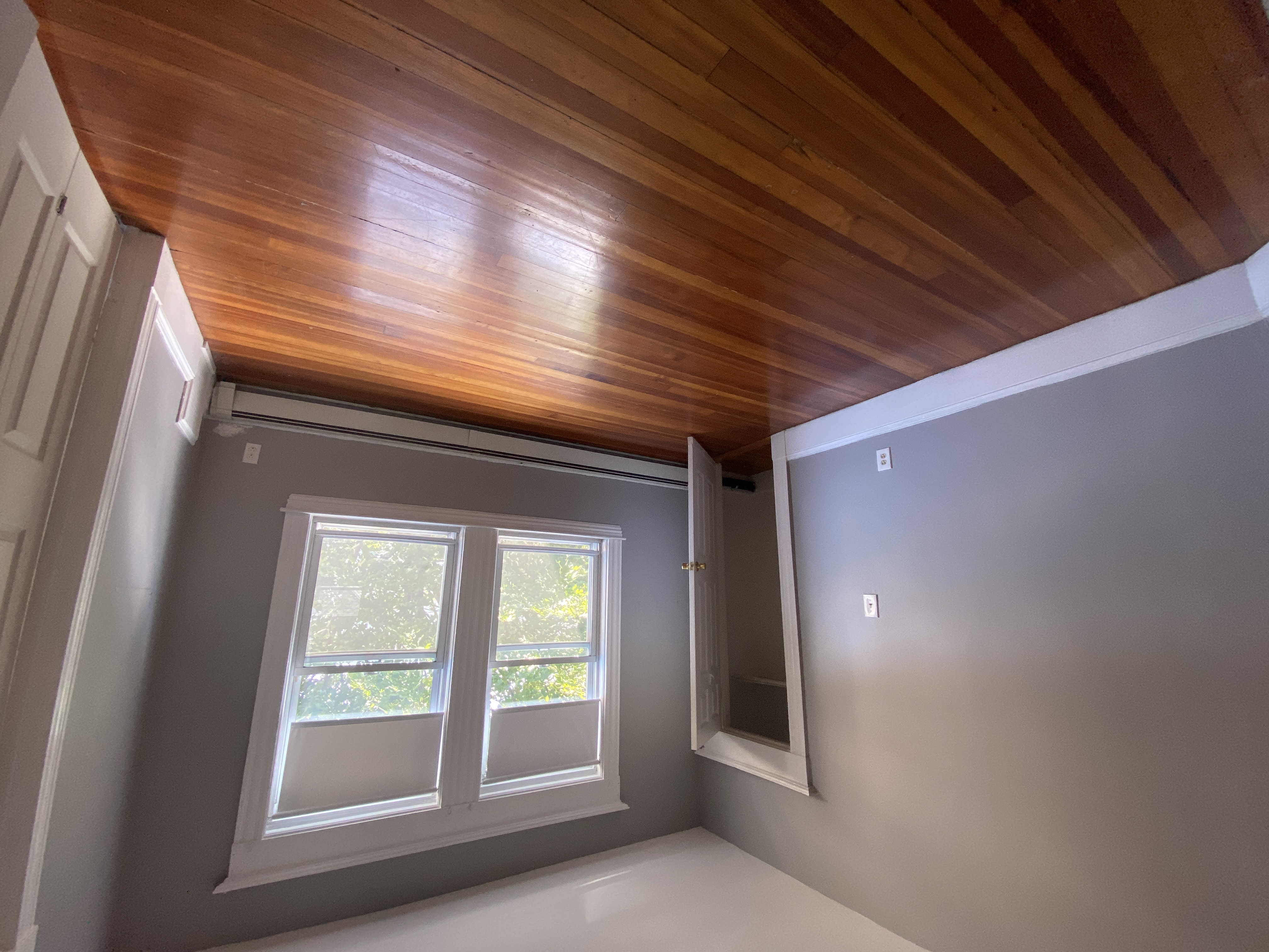 3.5 bed, 1 bath apartment for rent at 308 Belgrade Ave Unit 3, Roslindale — photo 8 of 17