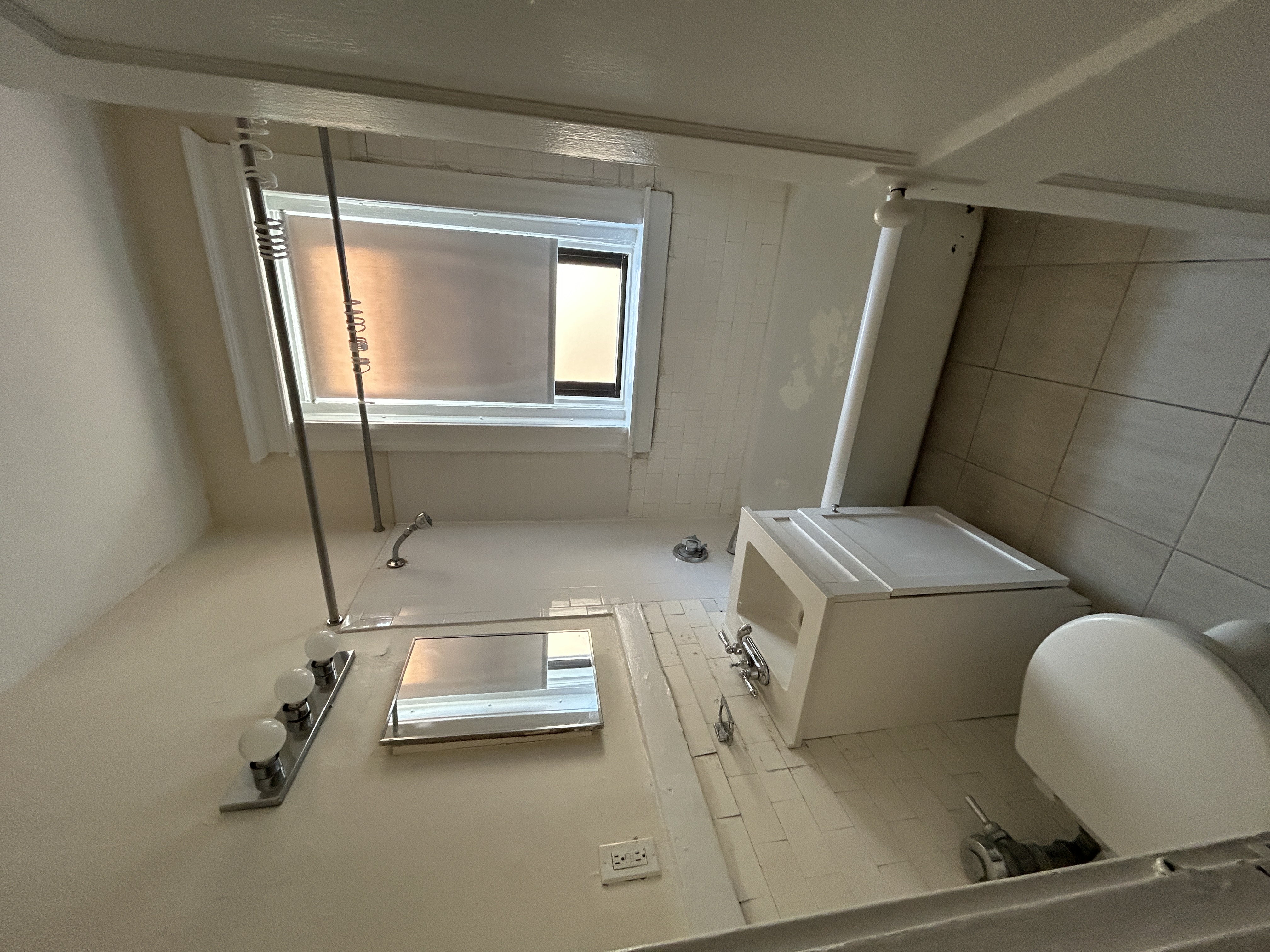 1144 Commonwealth Ave, North Brookline