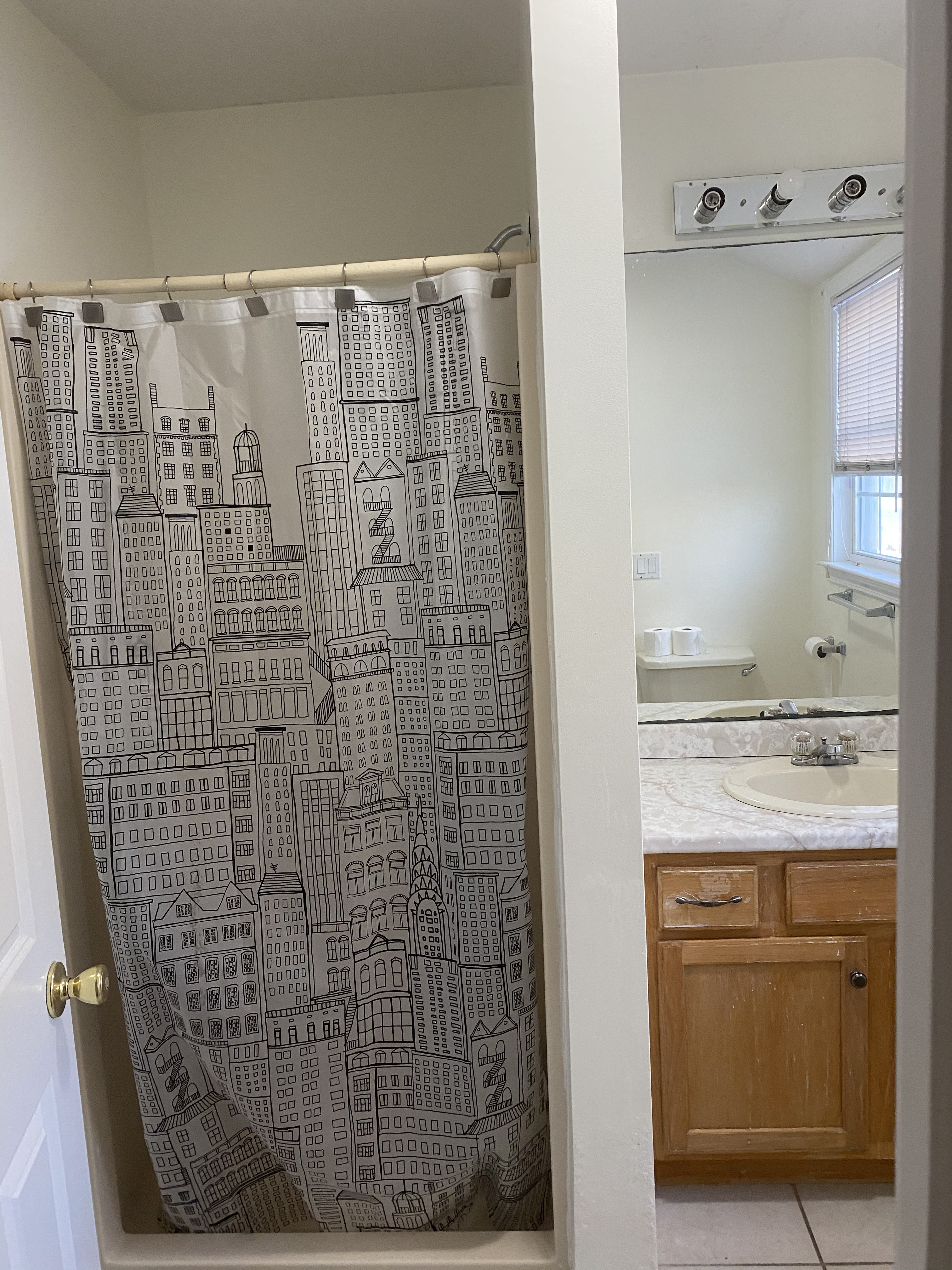 1 bed, 1 bath apartment for rent at 116 Selwyn Rd Unit B, Randolph — photo 5 of 8
