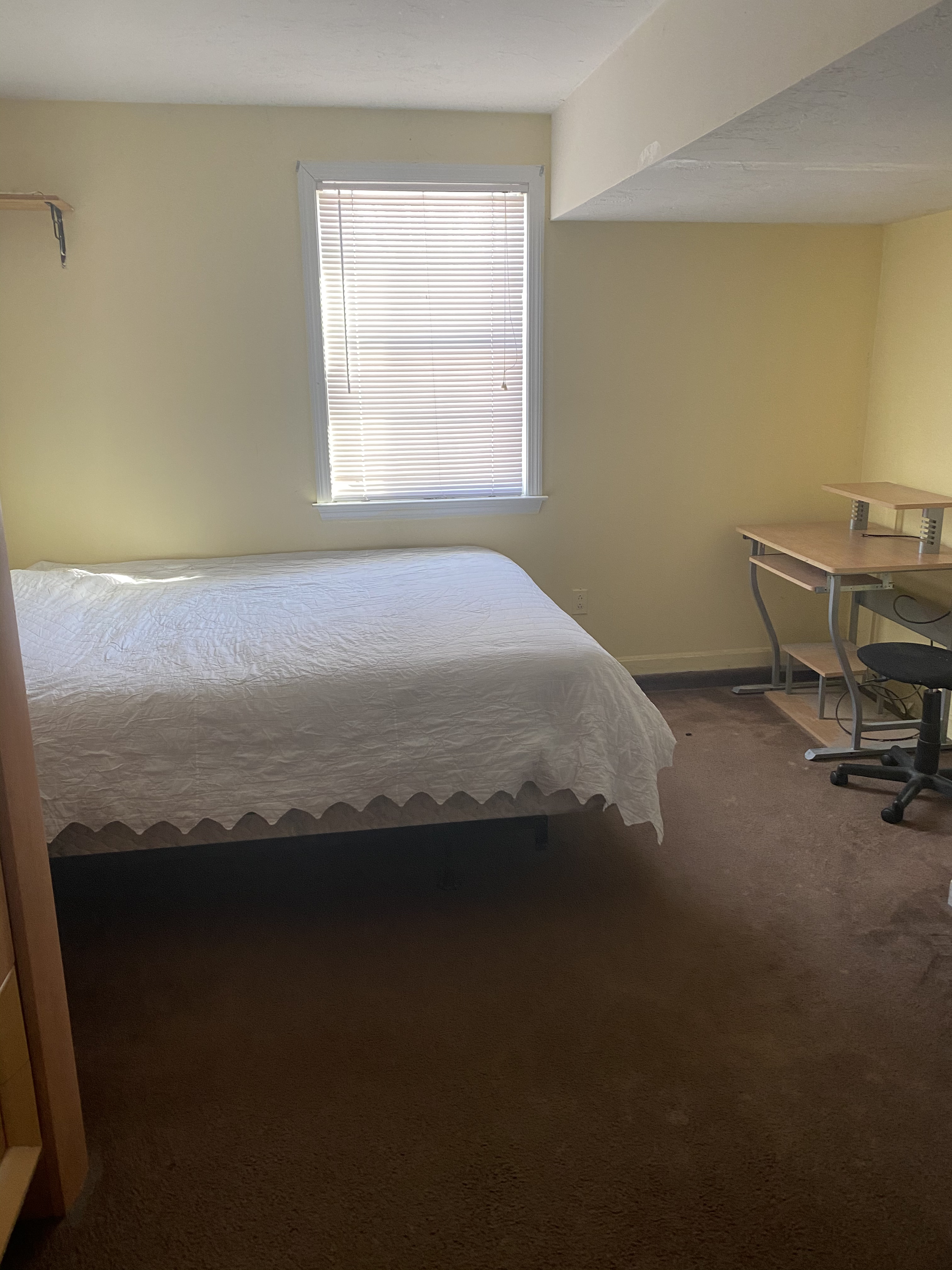 1 bed, 1 bath apartment for rent at 116 Selwyn Rd Unit B, Randolph — photo 2 of 8
