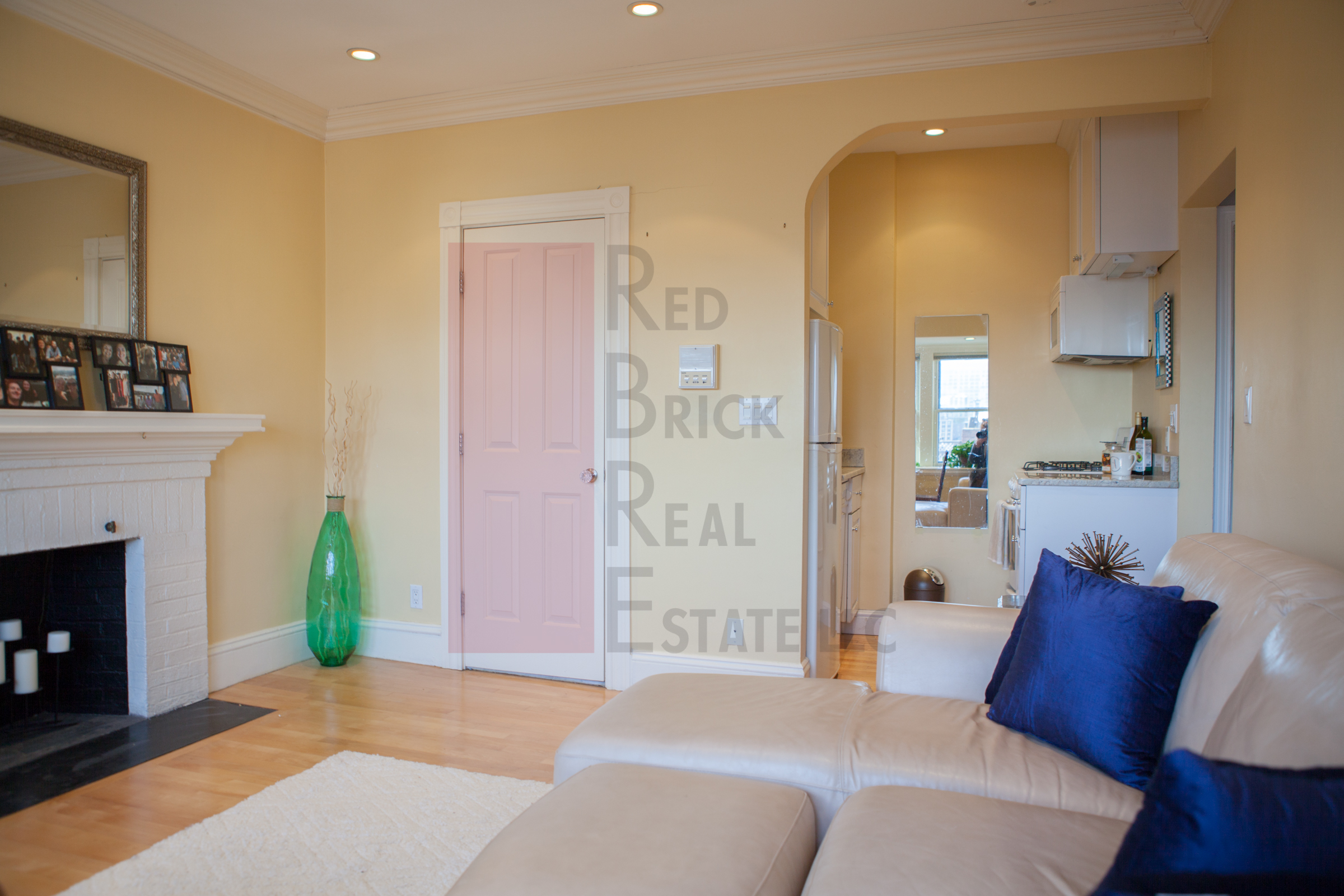 1 bed, 1 bath apartment for rent at 80 Mount Vernon St Unit 12, Beacon Hill — photo 3 of 8
