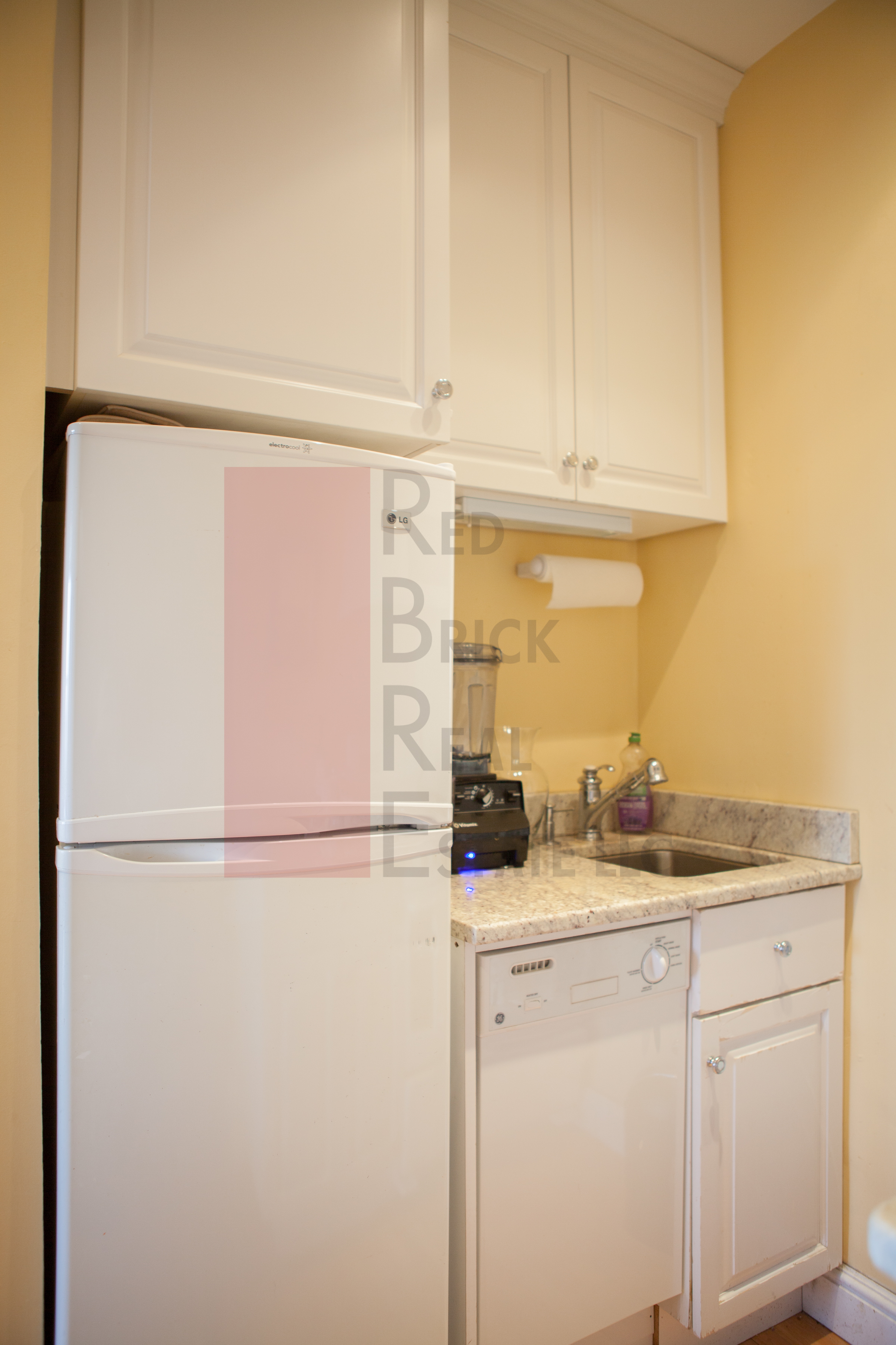 1 bed, 1 bath apartment for rent at 80 Mount Vernon St Unit 12, Beacon Hill — photo 6 of 8