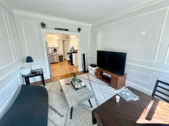2 bed, 1 bath apartment for rent at 123 Richmond St Unit 3, North End — photo 3 of 14