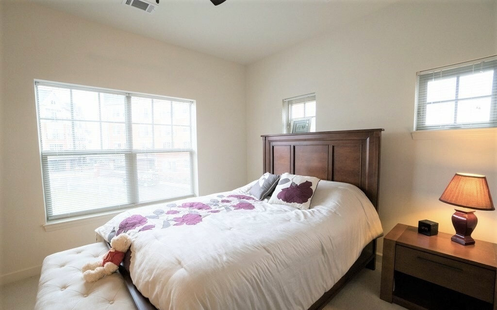 2 bed, 2.5 bath apartment for rent at 2012 Symmes Circle Unit 2012, Arlington — photo 8 of 15
