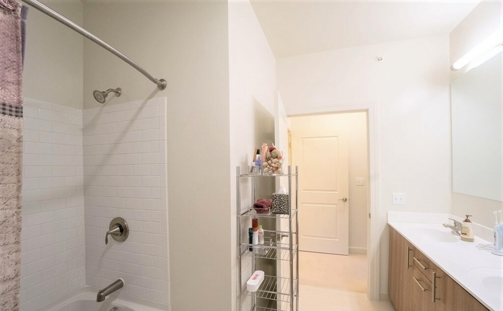 2 bed, 2.5 bath apartment for rent at 2012 Symmes Circle Unit 2012, Arlington — photo 11 of 15