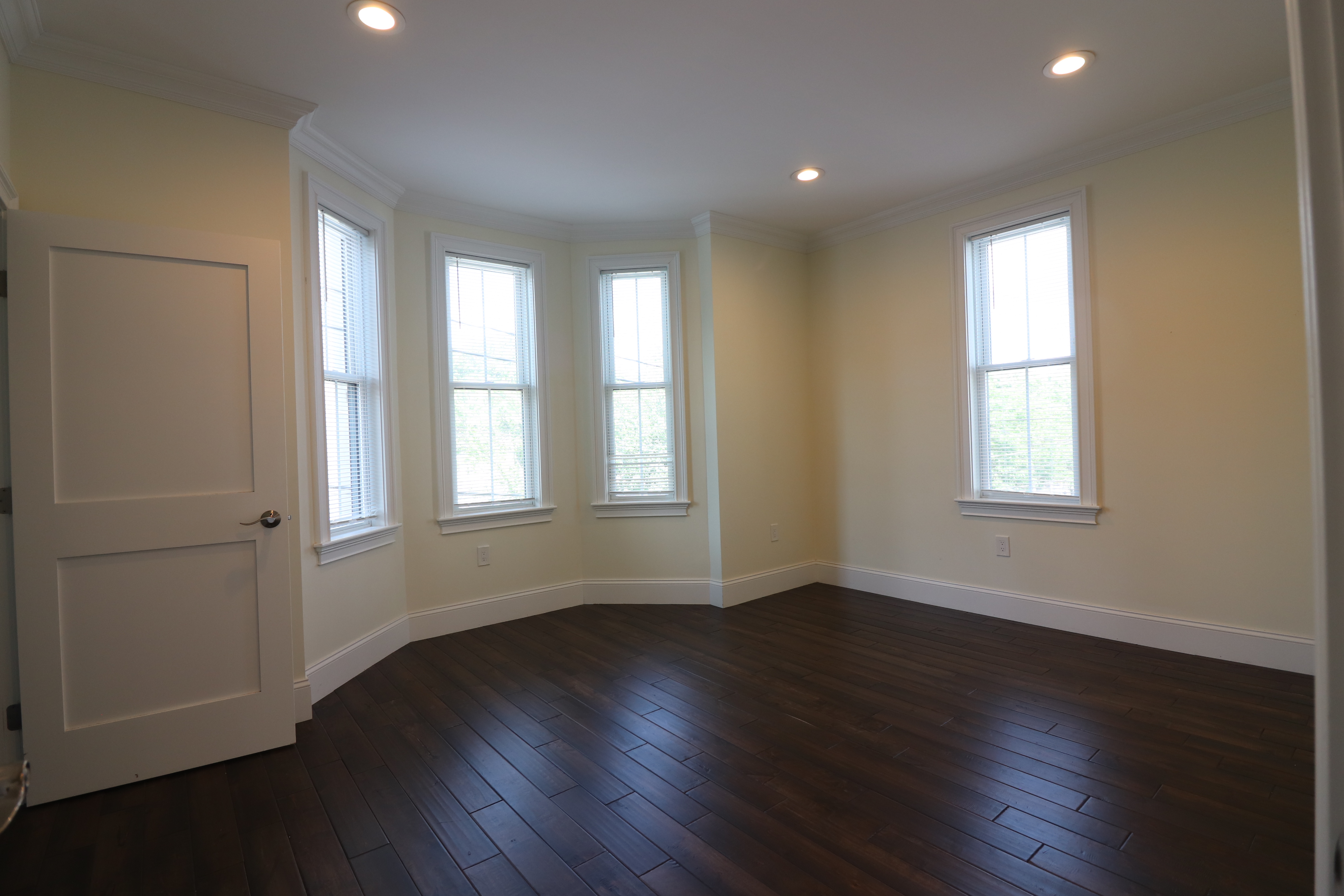 4 bed, 2 bath apartment for rent at 140 Minden St Unit 2A, Jamaica Plain — photo 6 of 21