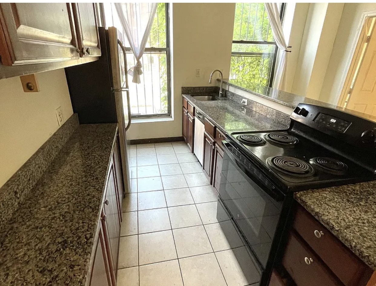 669 Massachusetts Ave, Roxbury