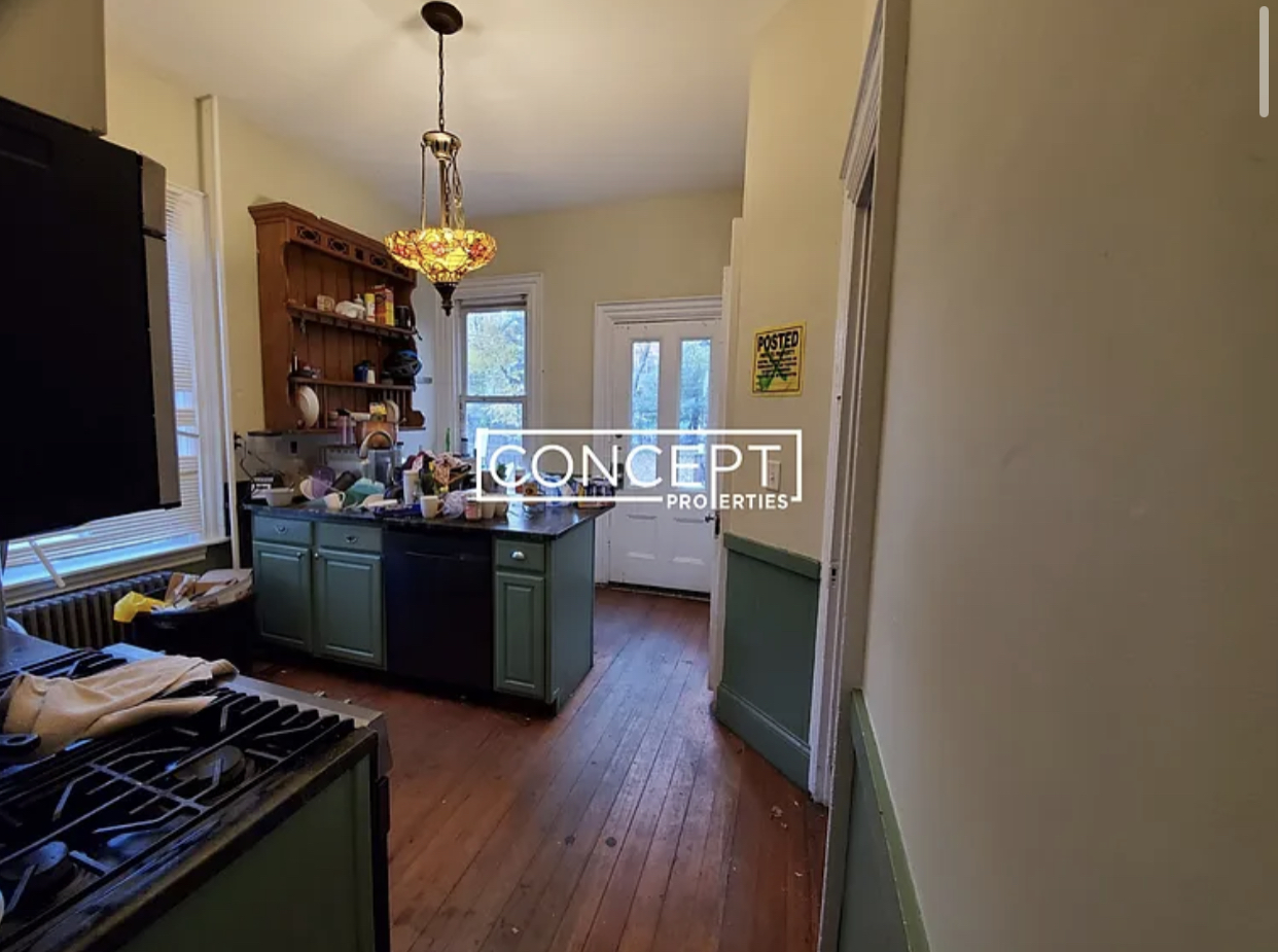 75 Alleghany St, Mission Hill