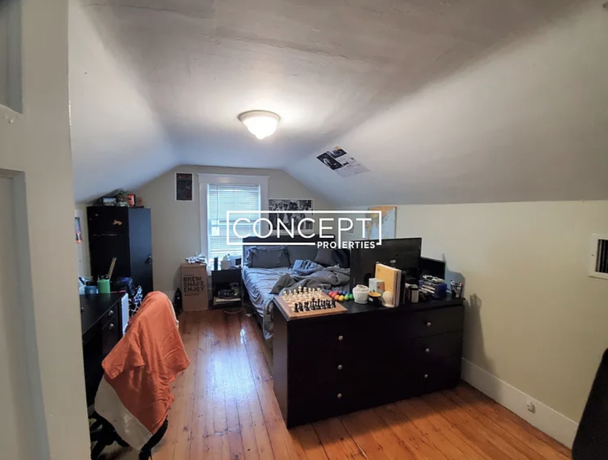 75 Alleghany St, Mission Hill