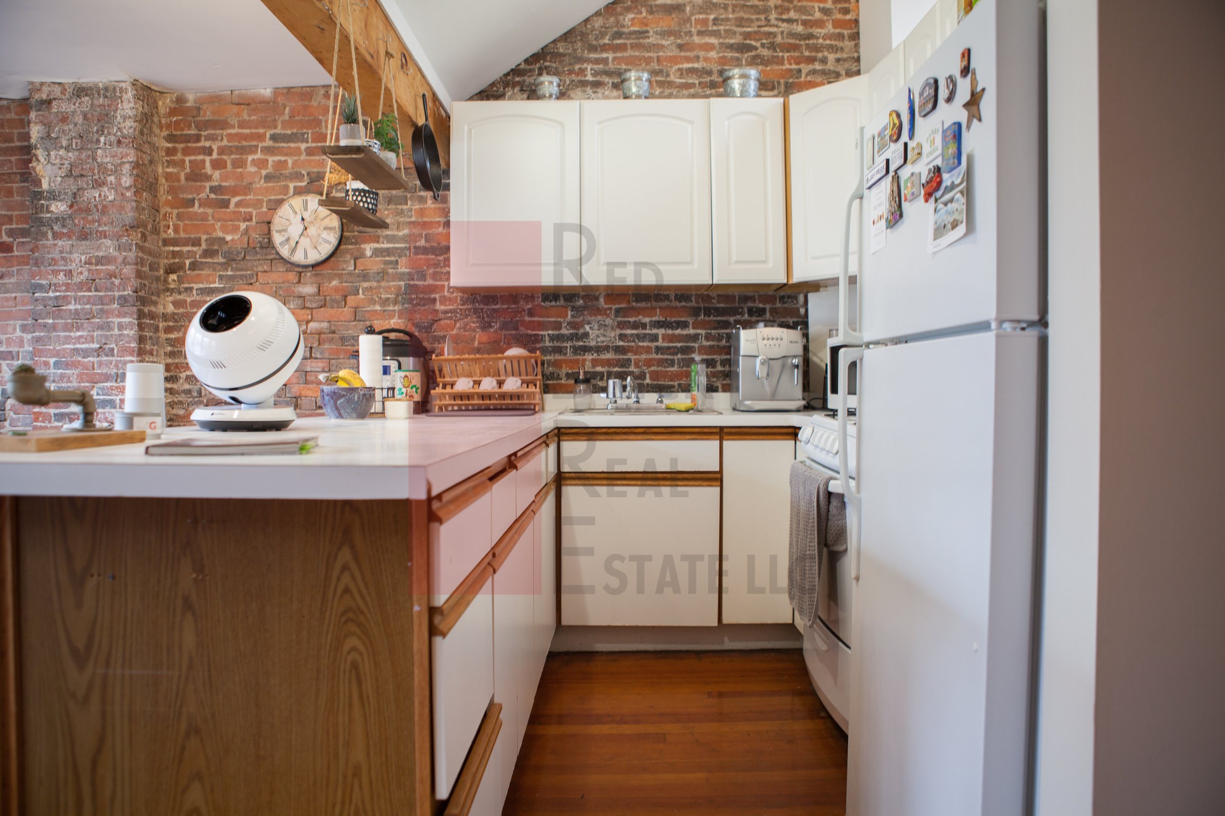 1 bed, 1 bath apartment for rent at 11 Pinckney St Unit 4, Beacon Hill — photo 4 of 7