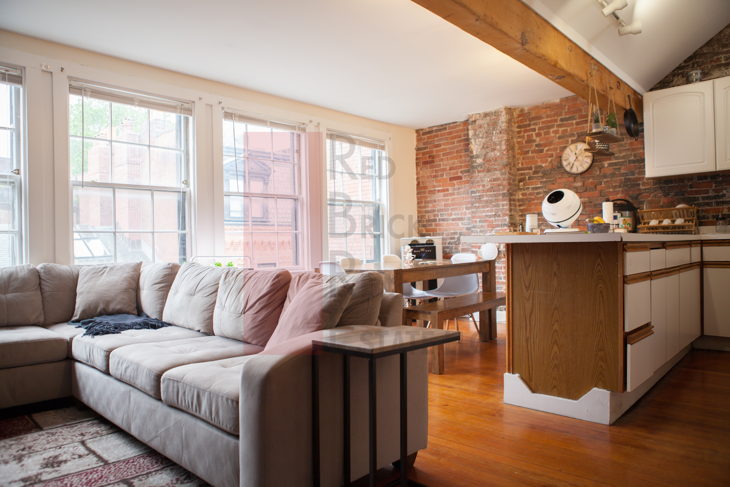 1 bed, 1 bath apartment for rent at 11 Pinckney St Unit 4, Beacon Hill — photo 2 of 7