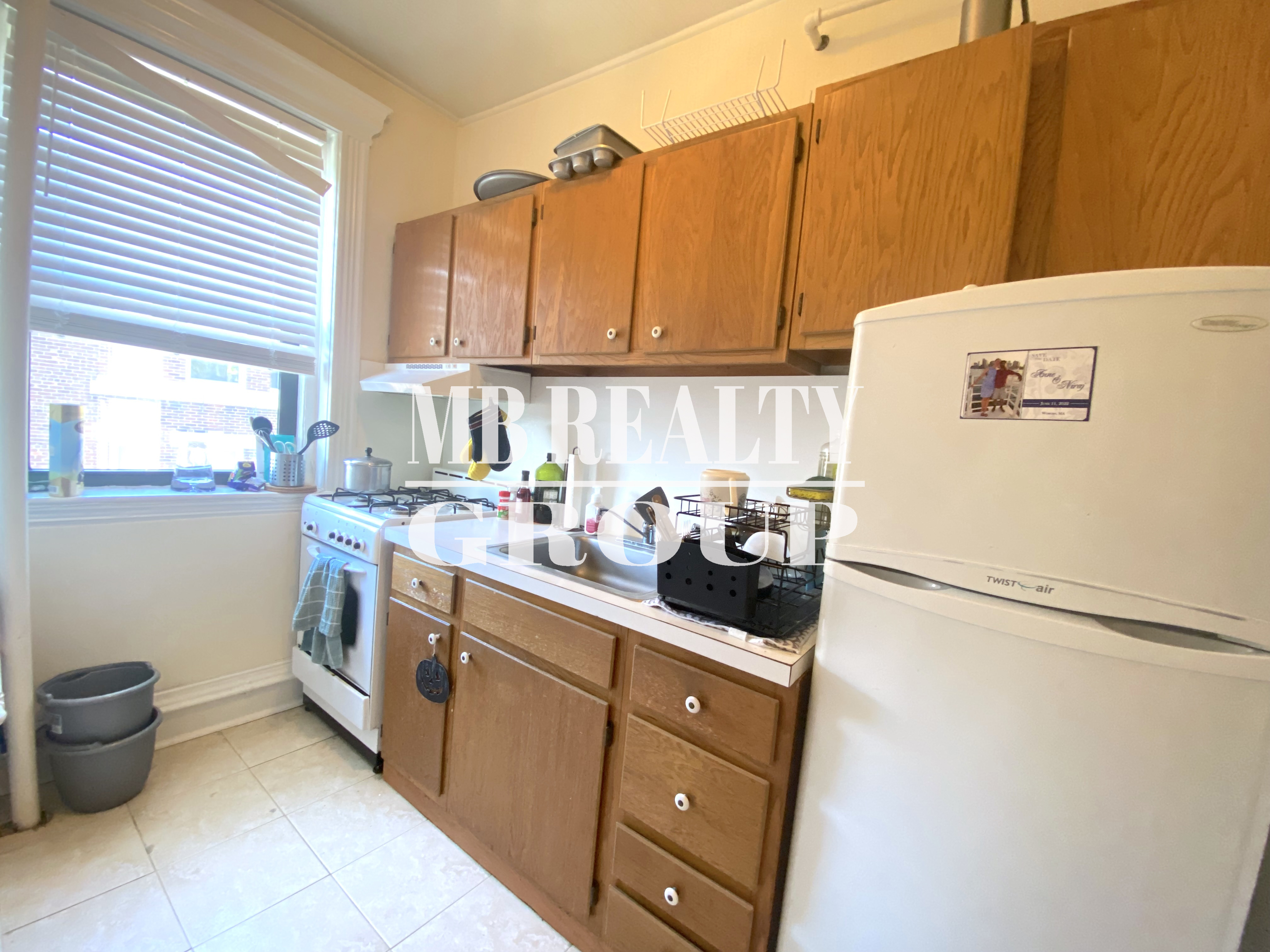 1 split bed, 1 bath apartment for rent at 51 Park Dr Unit 25, Fenway — photo 7 of 19