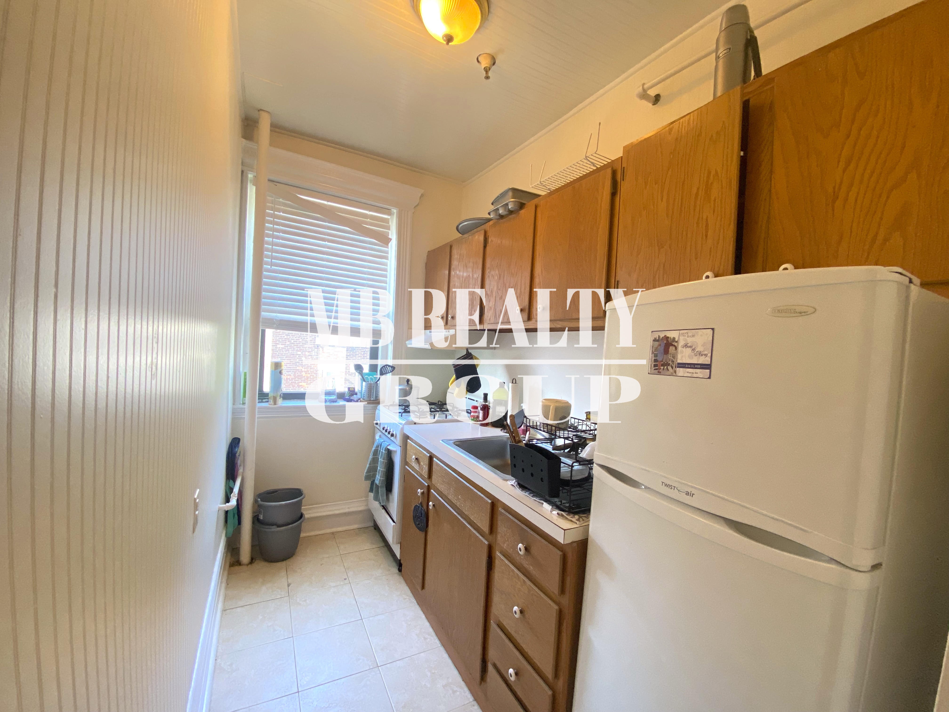 1 split bed, 1 bath apartment for rent at 51 Park Dr Unit 25, Fenway — photo 8 of 19