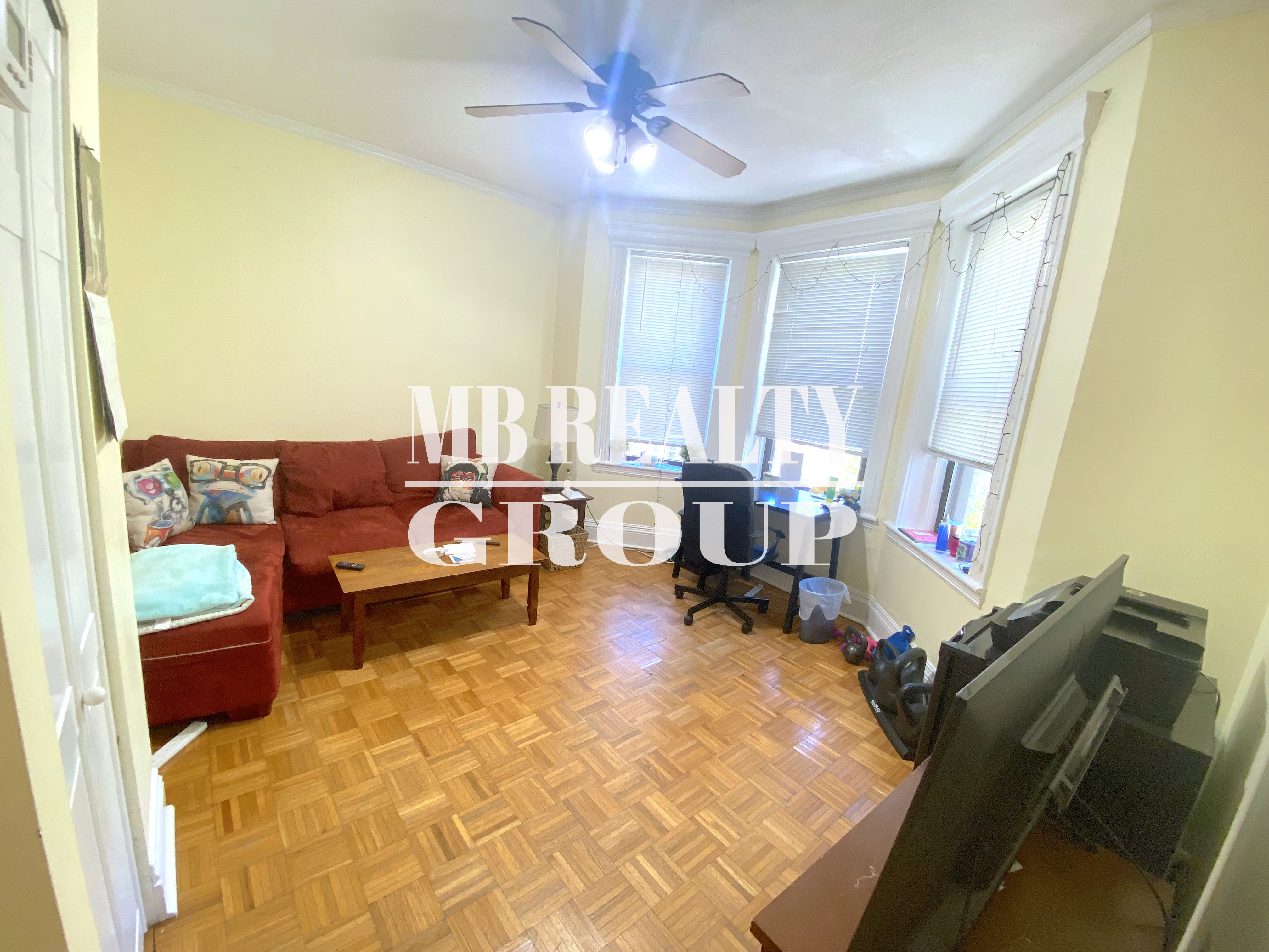 1 split bed, 1 bath apartment for rent at 51 Park Dr Unit 25, Fenway — photo 2 of 19