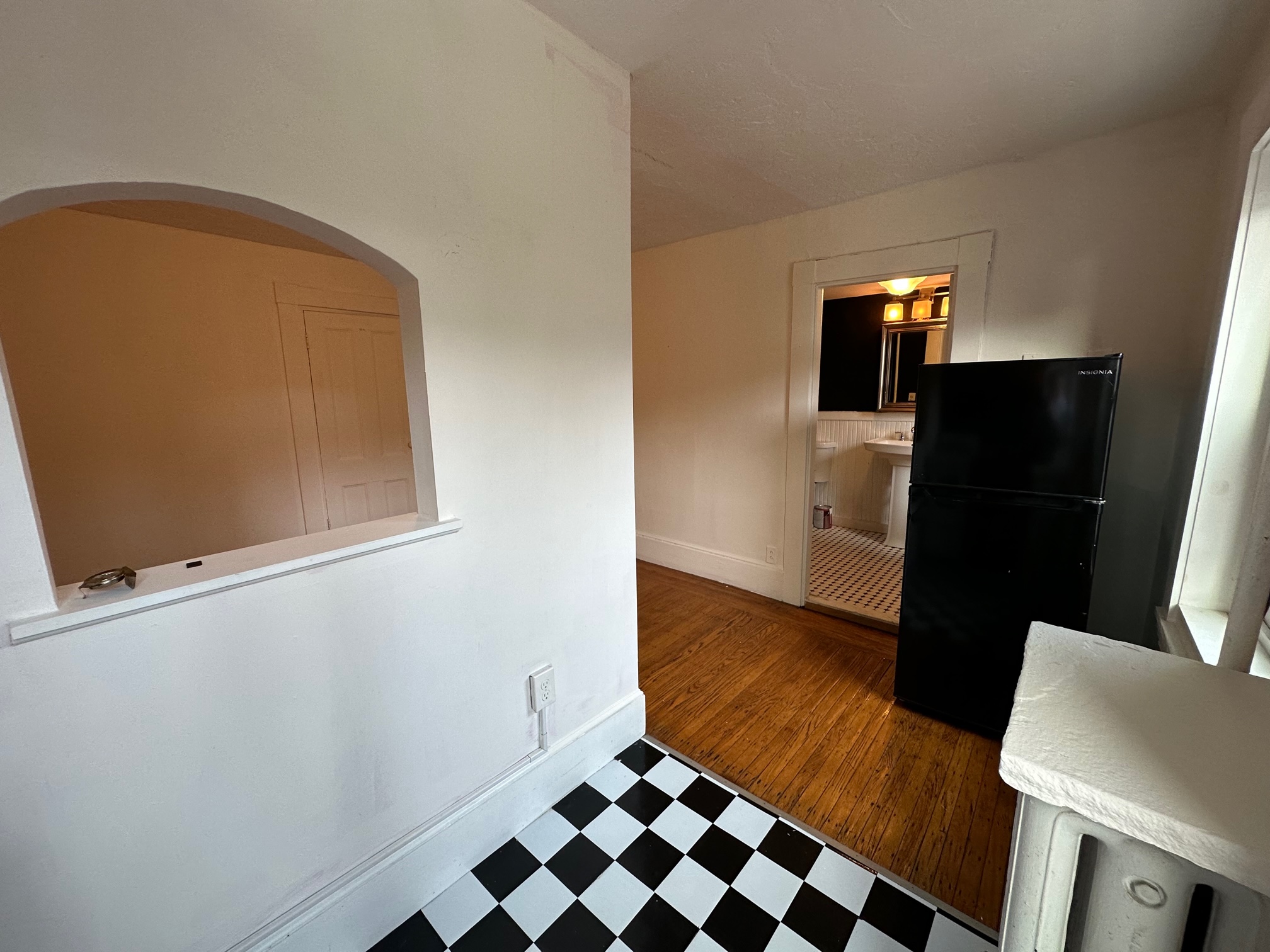 1.5 bed, 1 bath apartment for rent at 77 Charles St Unit 3, Beacon Hill — photo 10 of 12