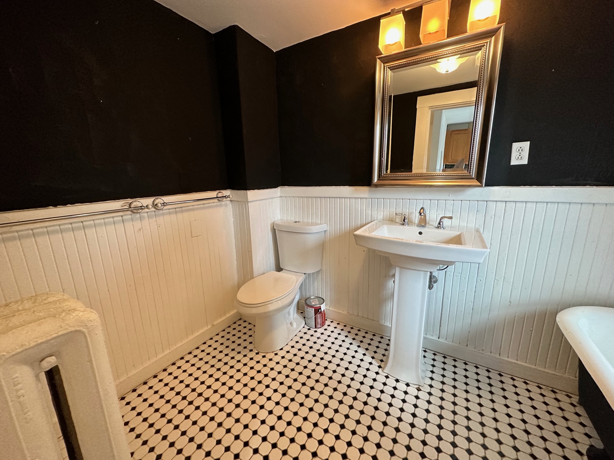 1.5 bed, 1 bath apartment for rent at 77 Charles St Unit 3, Beacon Hill — photo 11 of 12