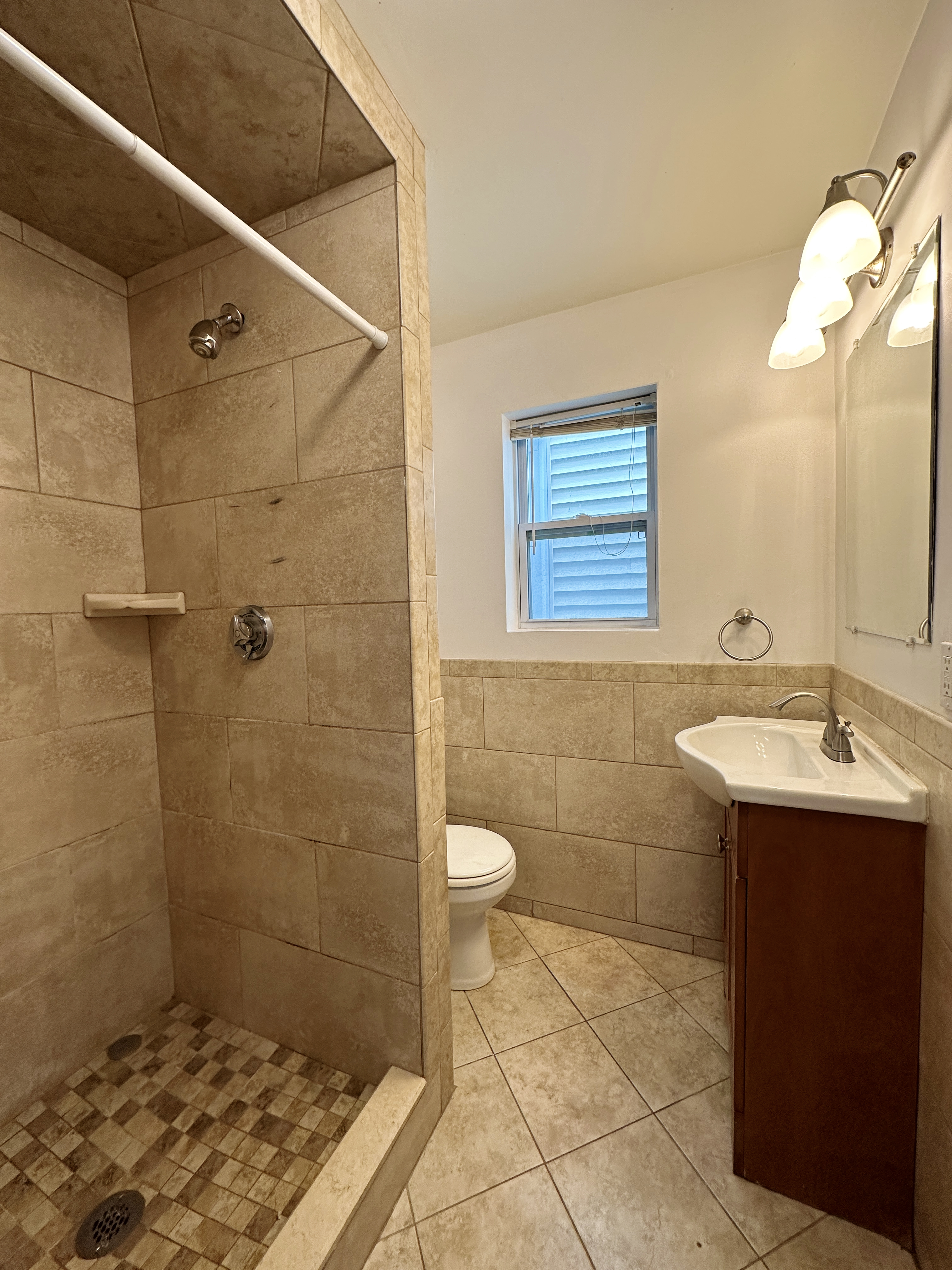1 bed, 1 bath apartment for rent at 365 Sumner St Unit 2, East Boston — photo 4 of 7