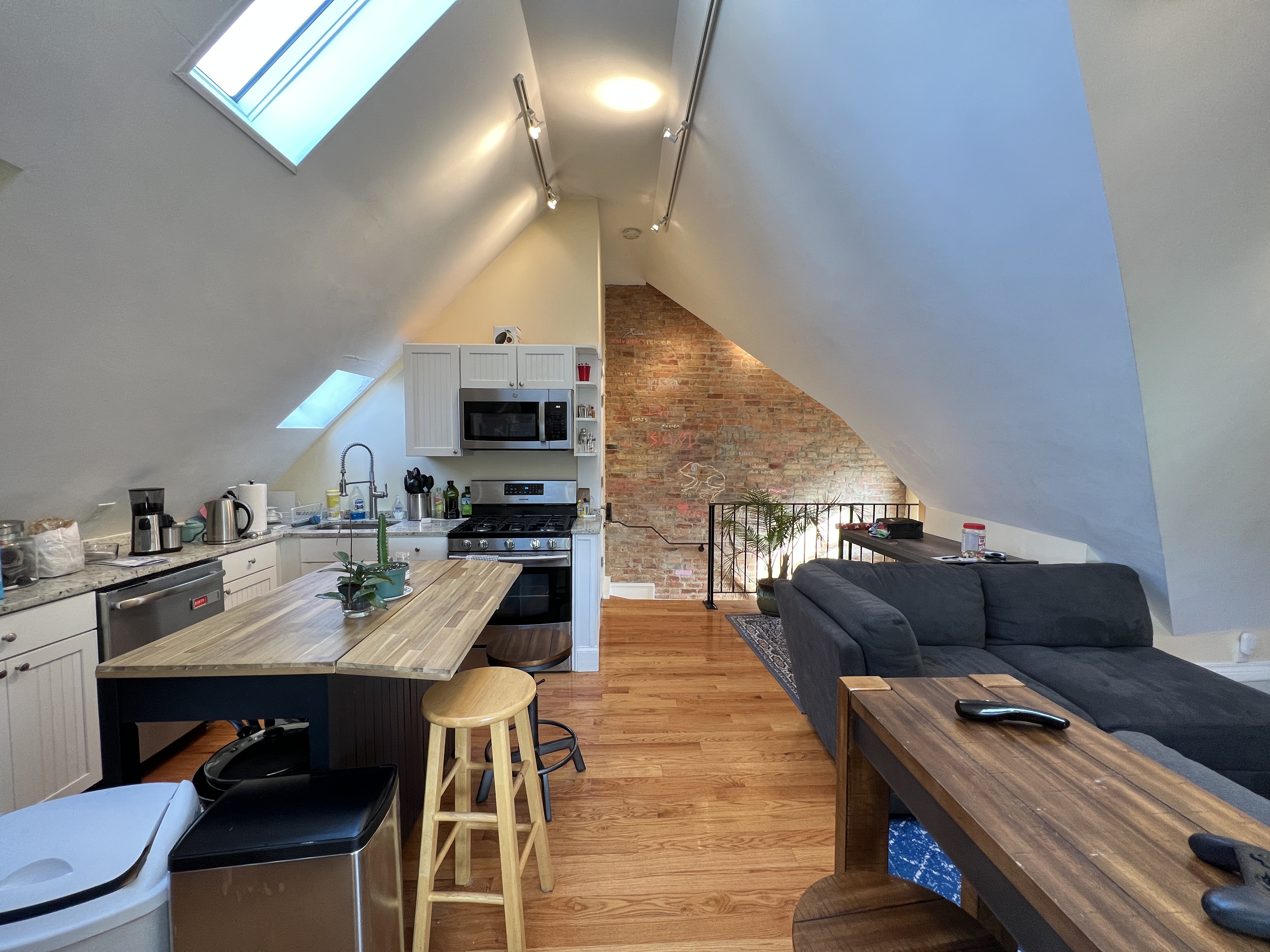 89 Morrison Ave, Powder House Square