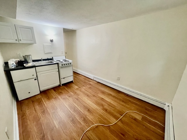 Studio bed, 1 bath apartment for rent at 51 South Huntington Ave Unit B3, Jamaica Plain — photo 2 of 5