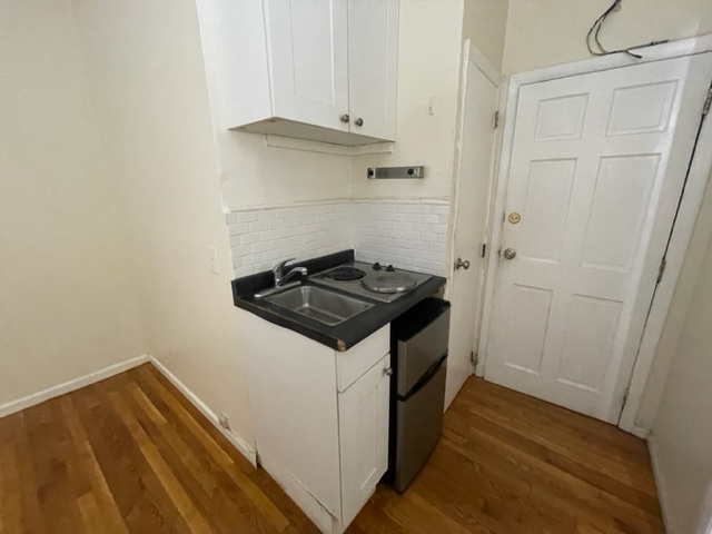 Studio bed, 1 bath apartment for rent at 51 South Huntington Ave Unit 103, Jamaica Plain — photo 4 of 7