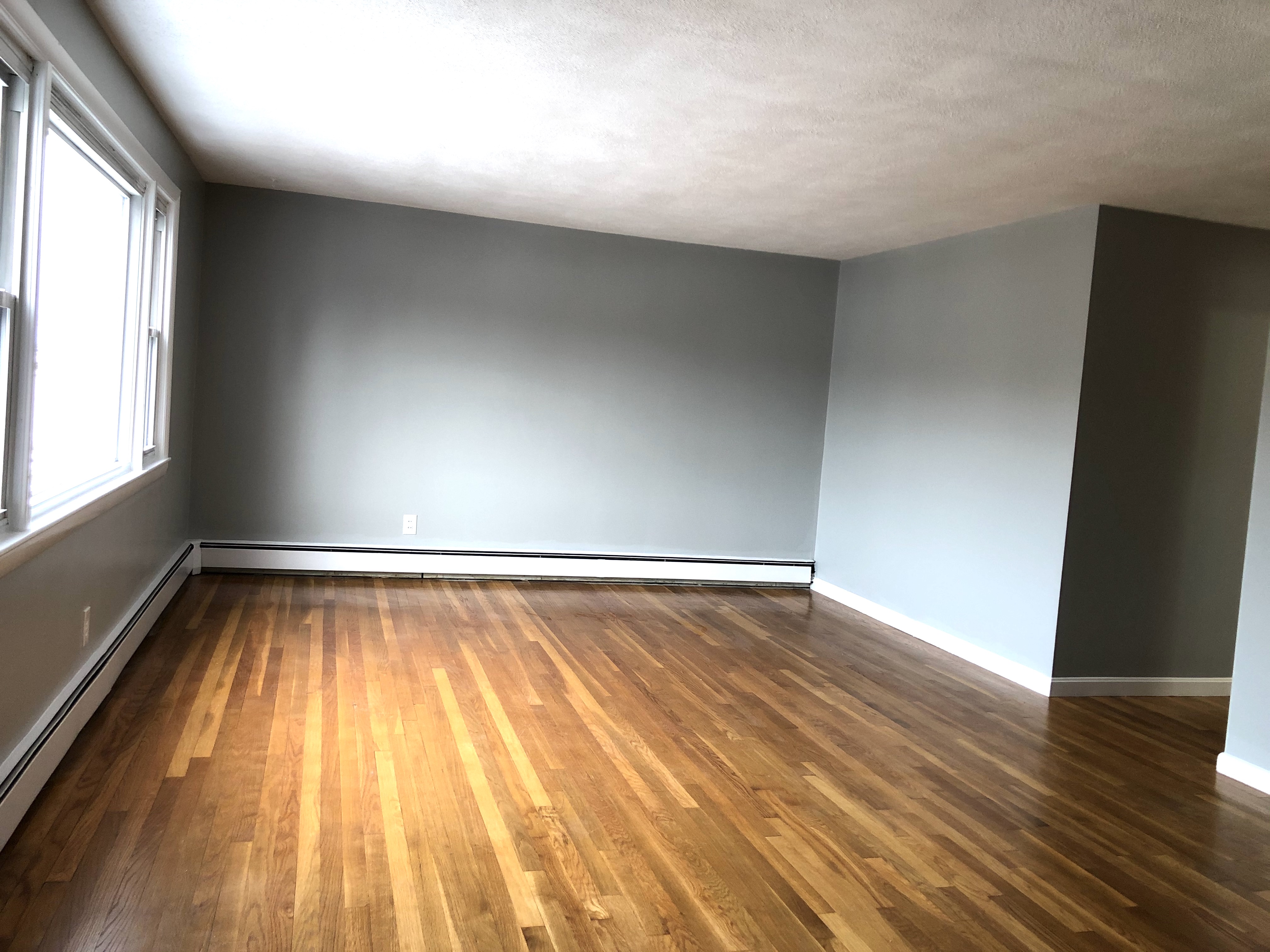 2.5 bed, 1 bath apartment for rent at 48 Nonantum St Unit 2, Brighton — photo 4 of 26