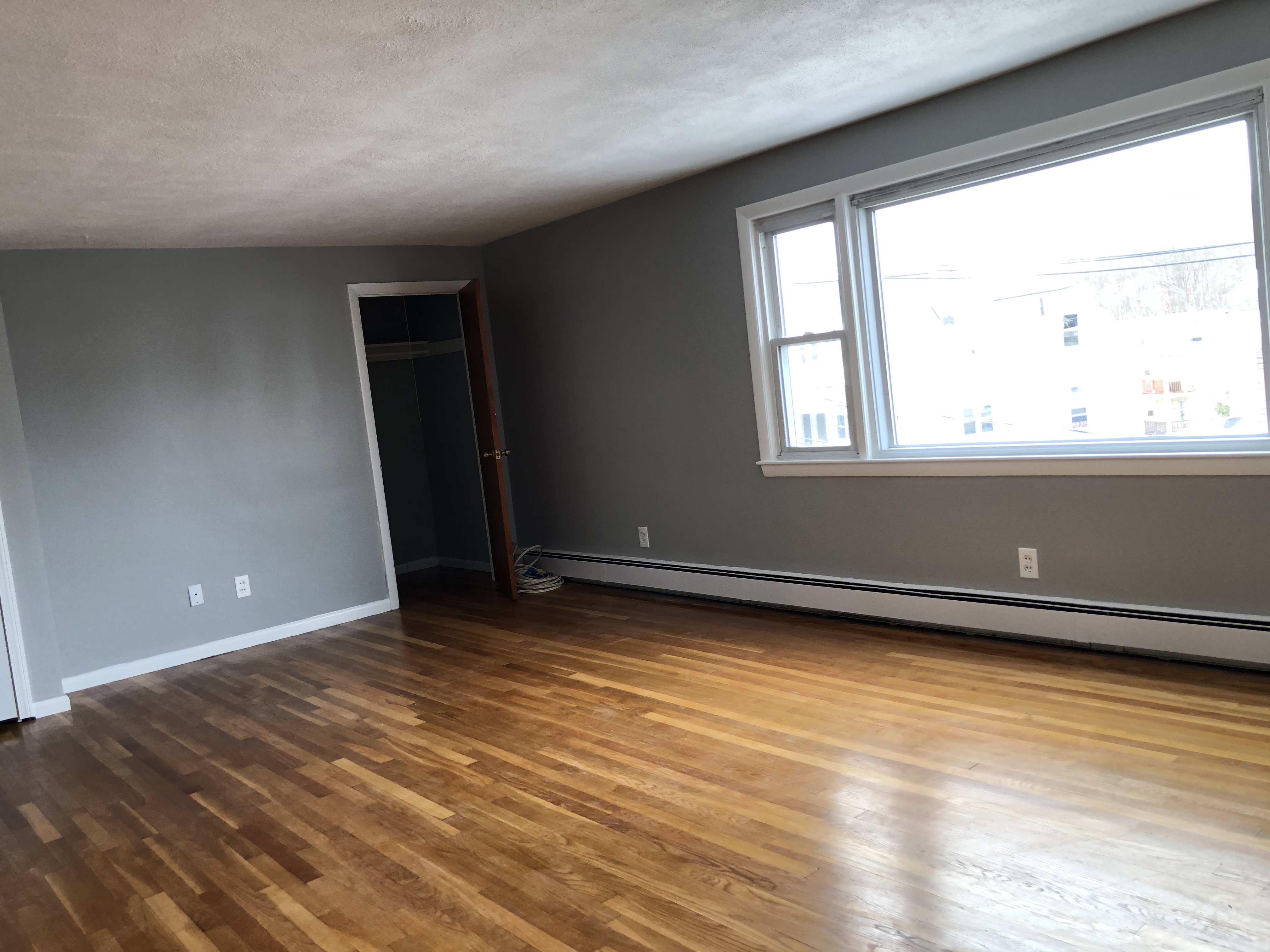 2.5 bed, 1 bath apartment for rent at 48 Nonantum St Unit 2, Brighton — photo 5 of 26