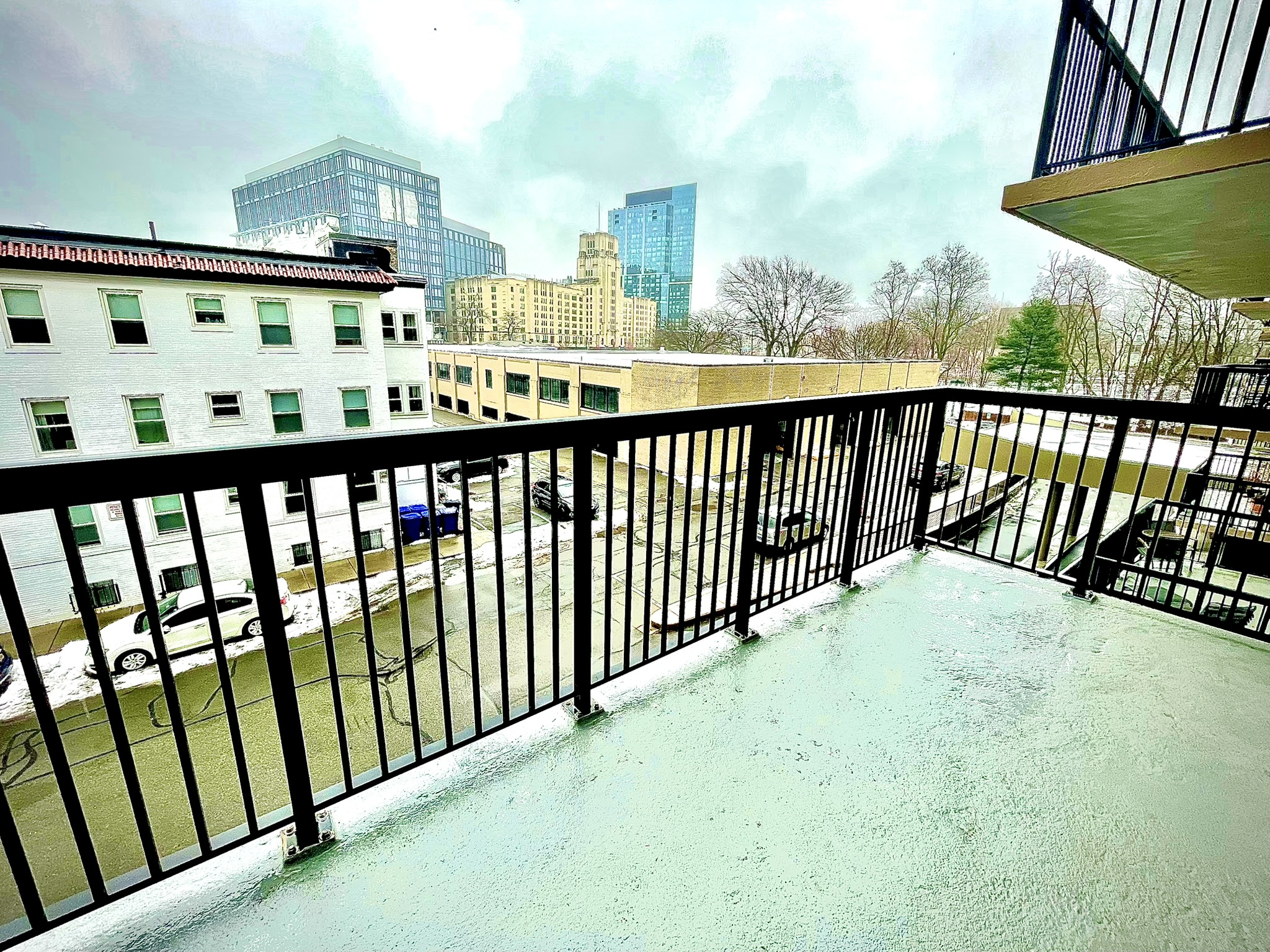 101 Monmouth St, Longwood