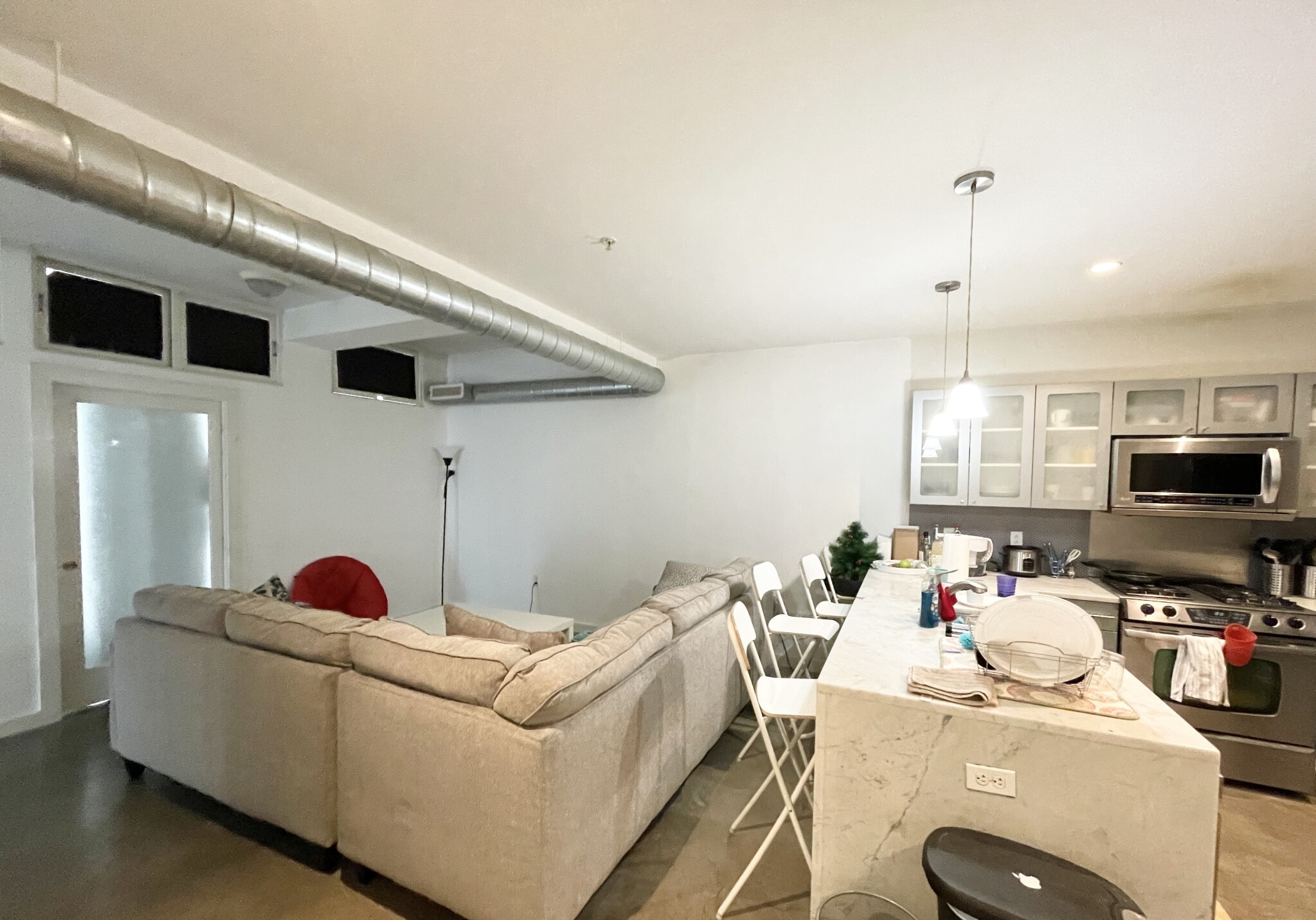 4 bed, 1 bath apartment for rent at 255 Northampton St Unit 603PH, Roxbury — photo 3 of 16