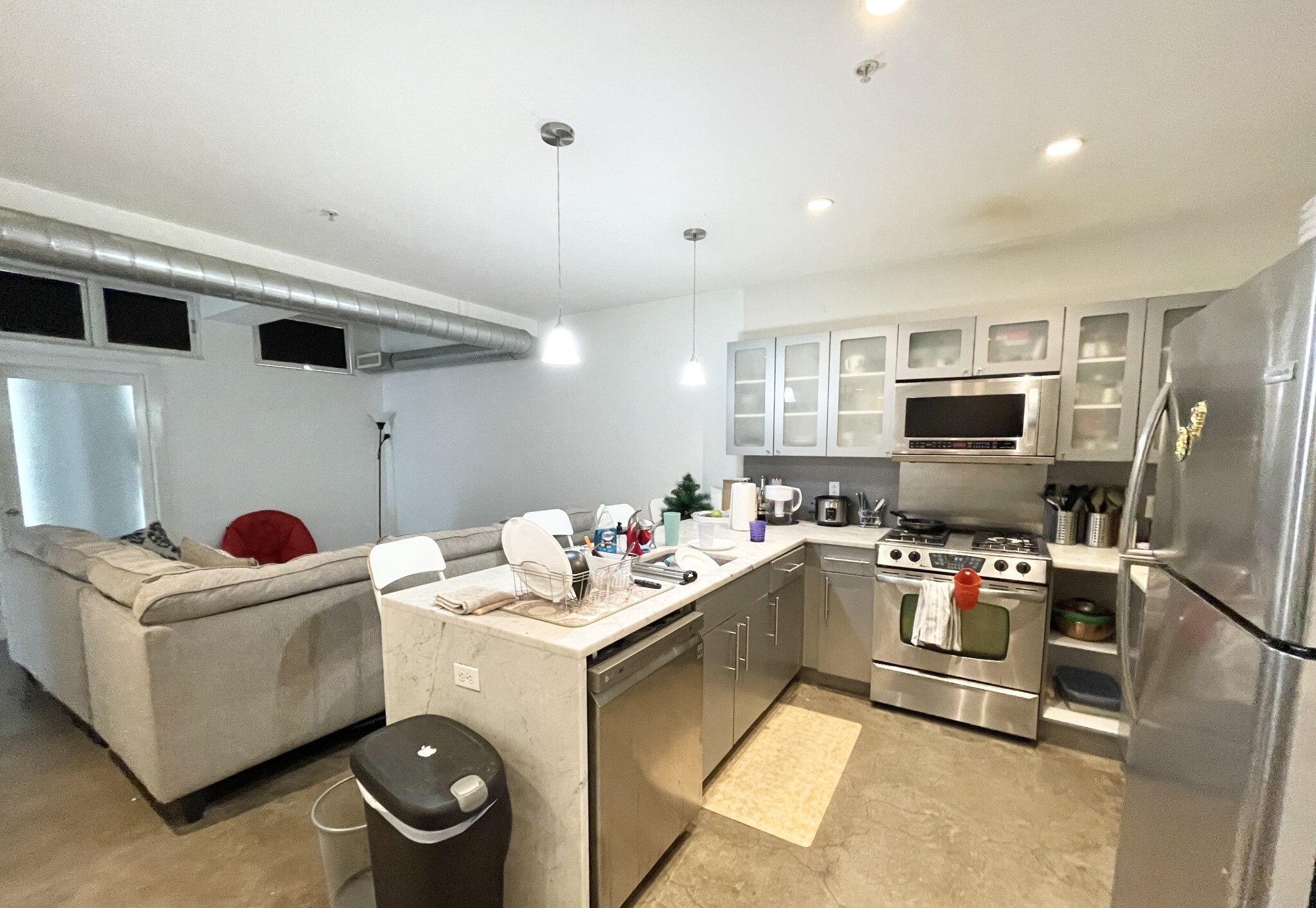 4 bed, 1 bath apartment for rent at 255 Northampton St Unit 603PH, Roxbury — photo 4 of 16