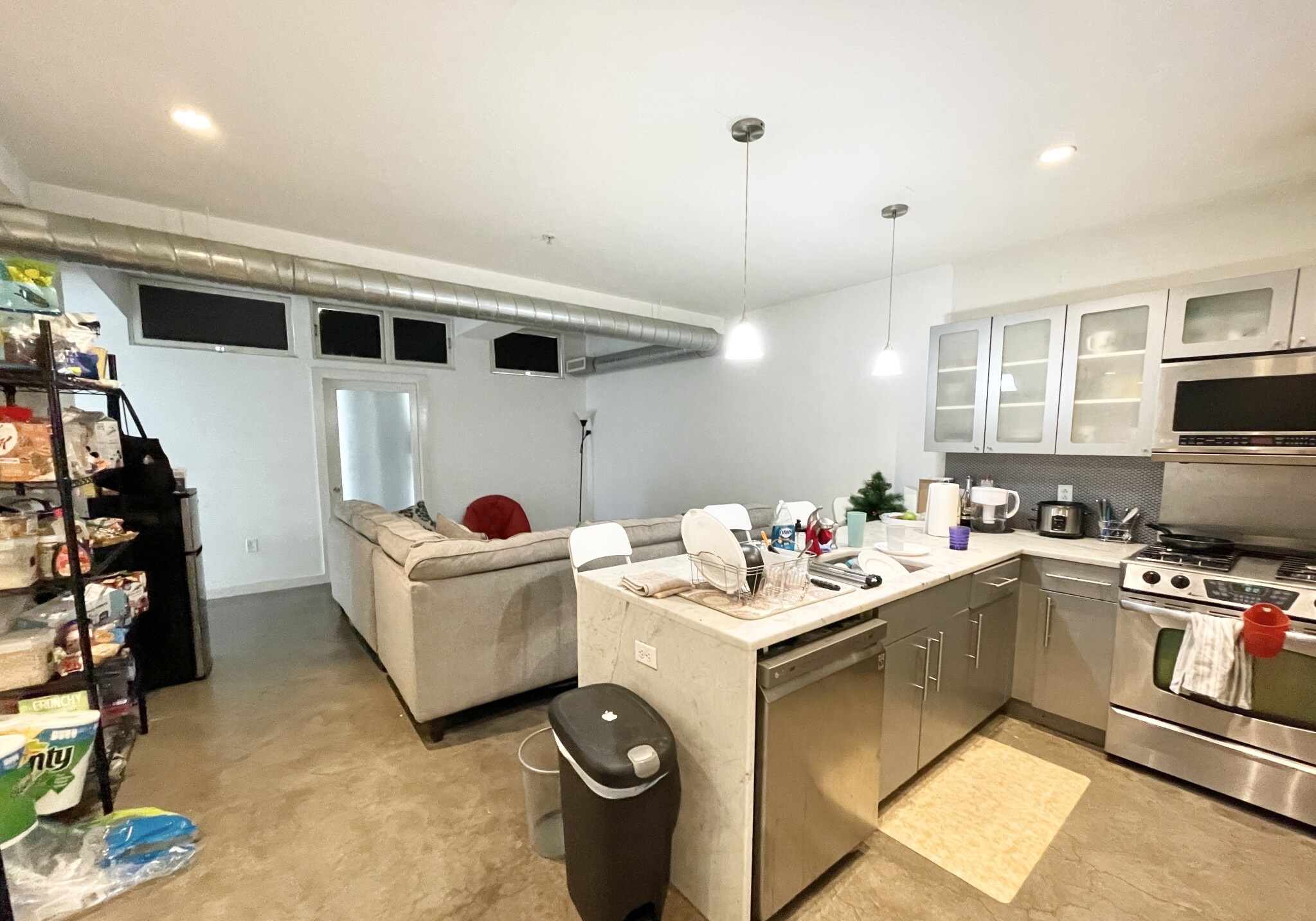 4 bed, 1 bath apartment for rent at 255 Northampton St Unit 603PH, Roxbury — photo 6 of 16