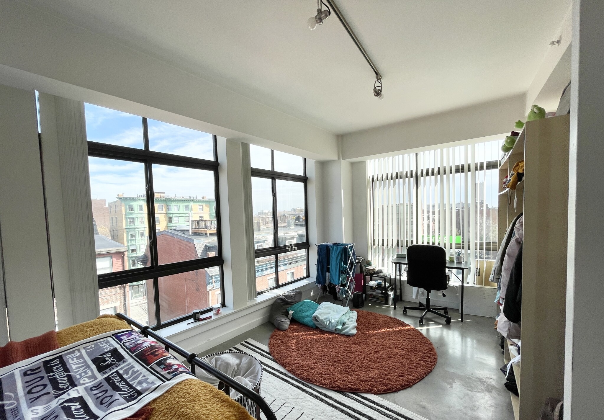 4 bed, 1 bath apartment for rent at 255 Northampton St Unit 603PH, Roxbury — photo 9 of 16