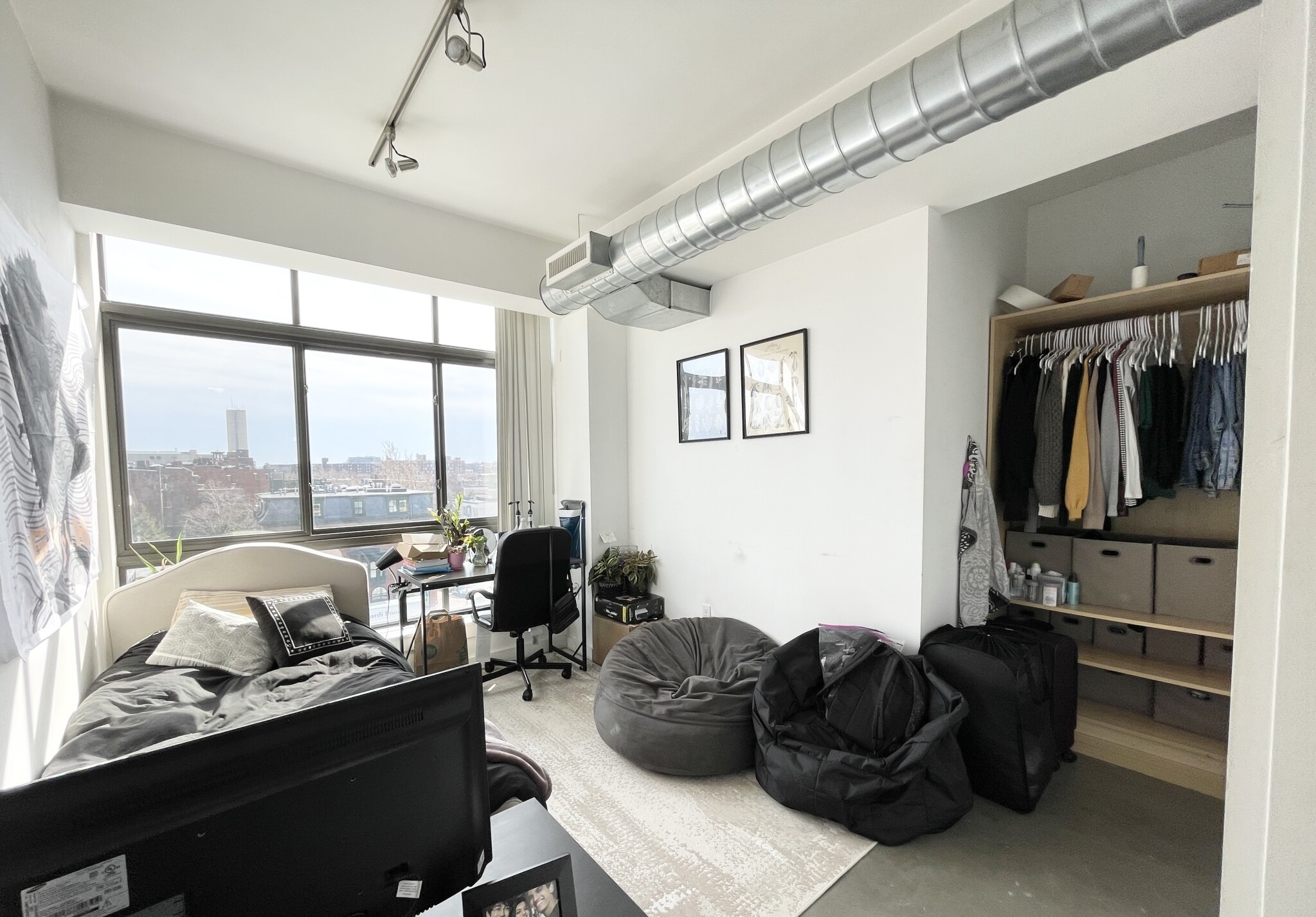 4 bed, 1 bath apartment for rent at 255 Northampton St Unit 603PH, Roxbury — photo 11 of 16