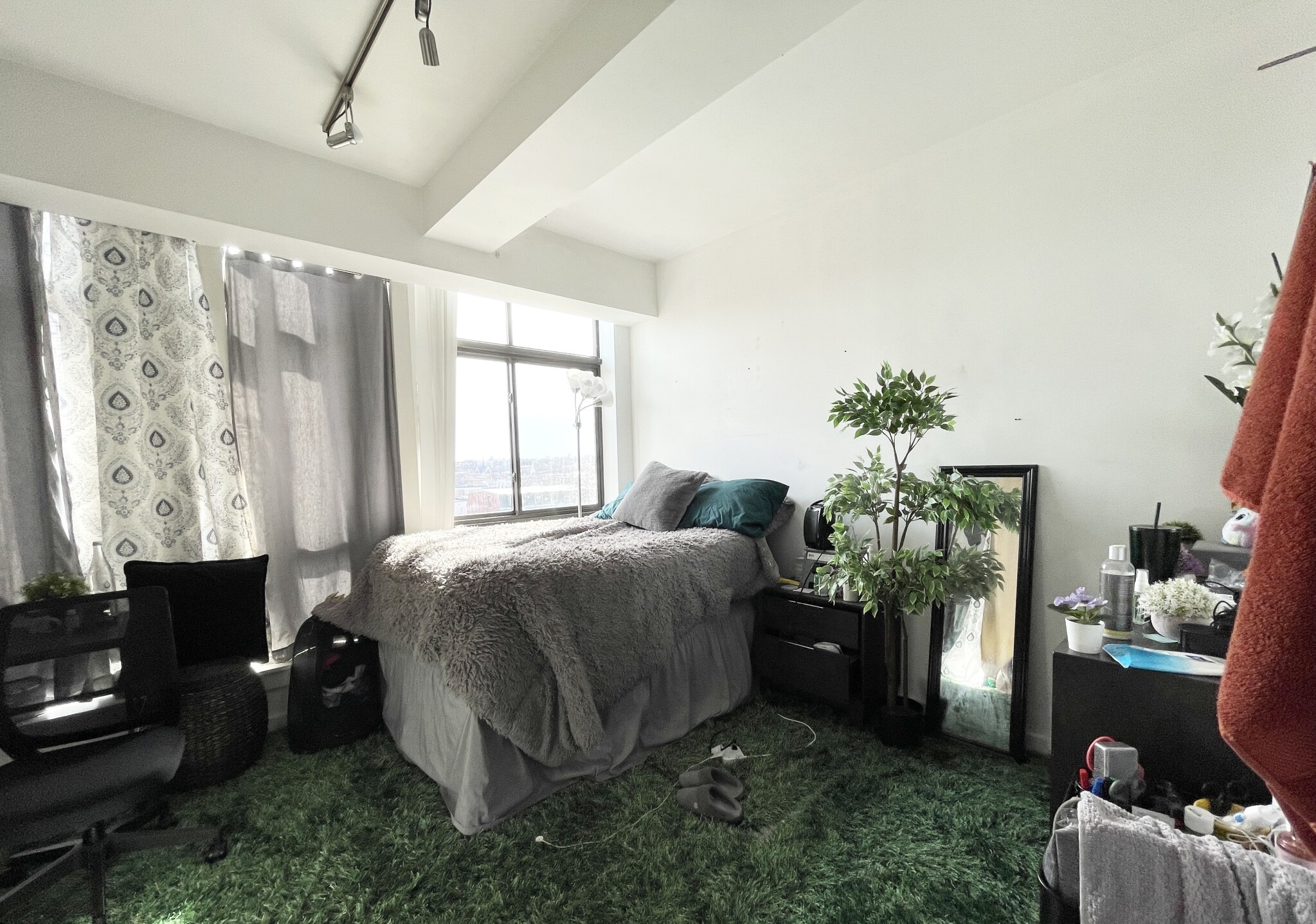 4 bed, 1 bath apartment for rent at 255 Northampton St Unit 603PH, Roxbury — photo 14 of 16