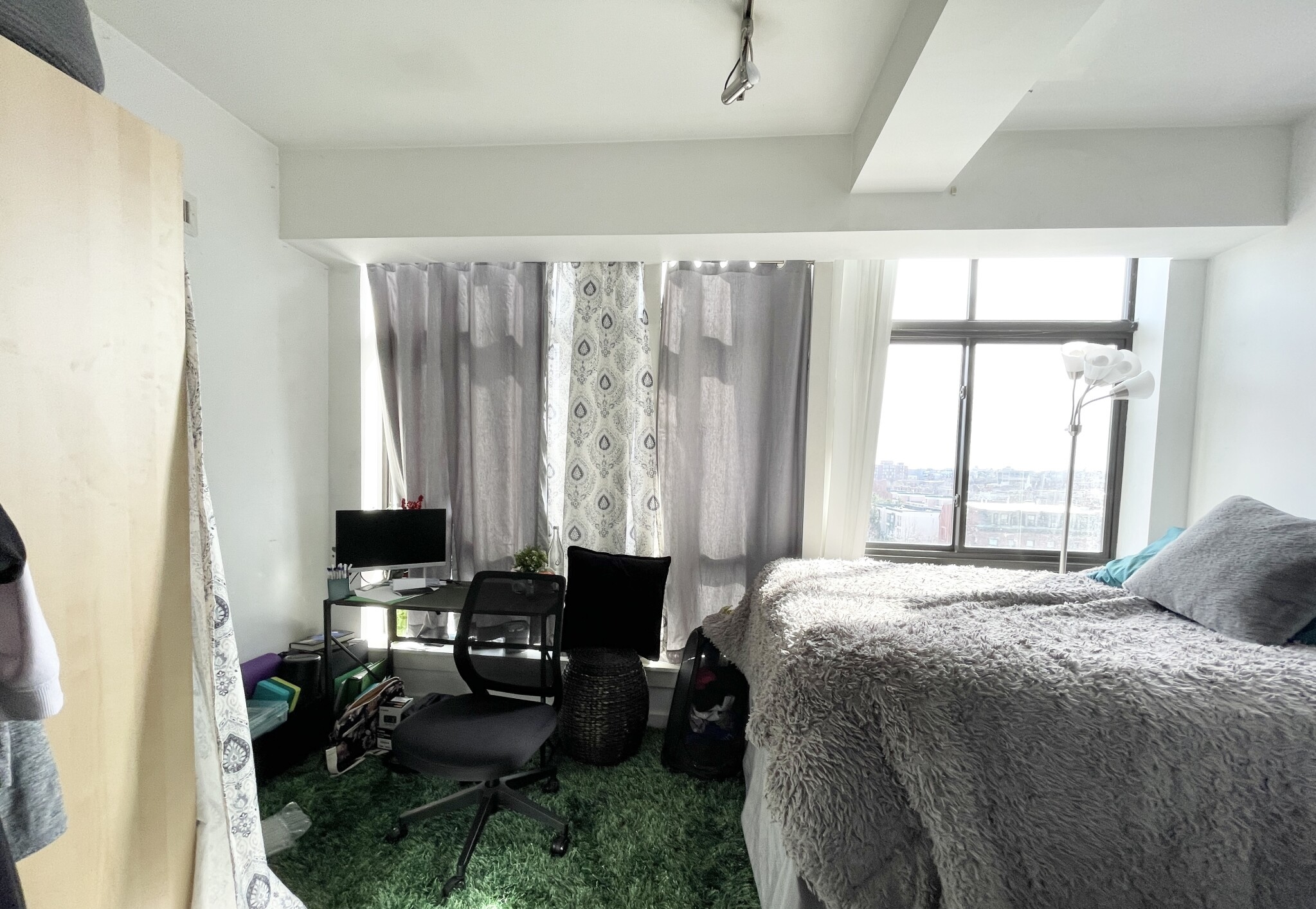 4 bed, 1 bath apartment for rent at 255 Northampton St Unit 603PH, Roxbury — photo 15 of 16