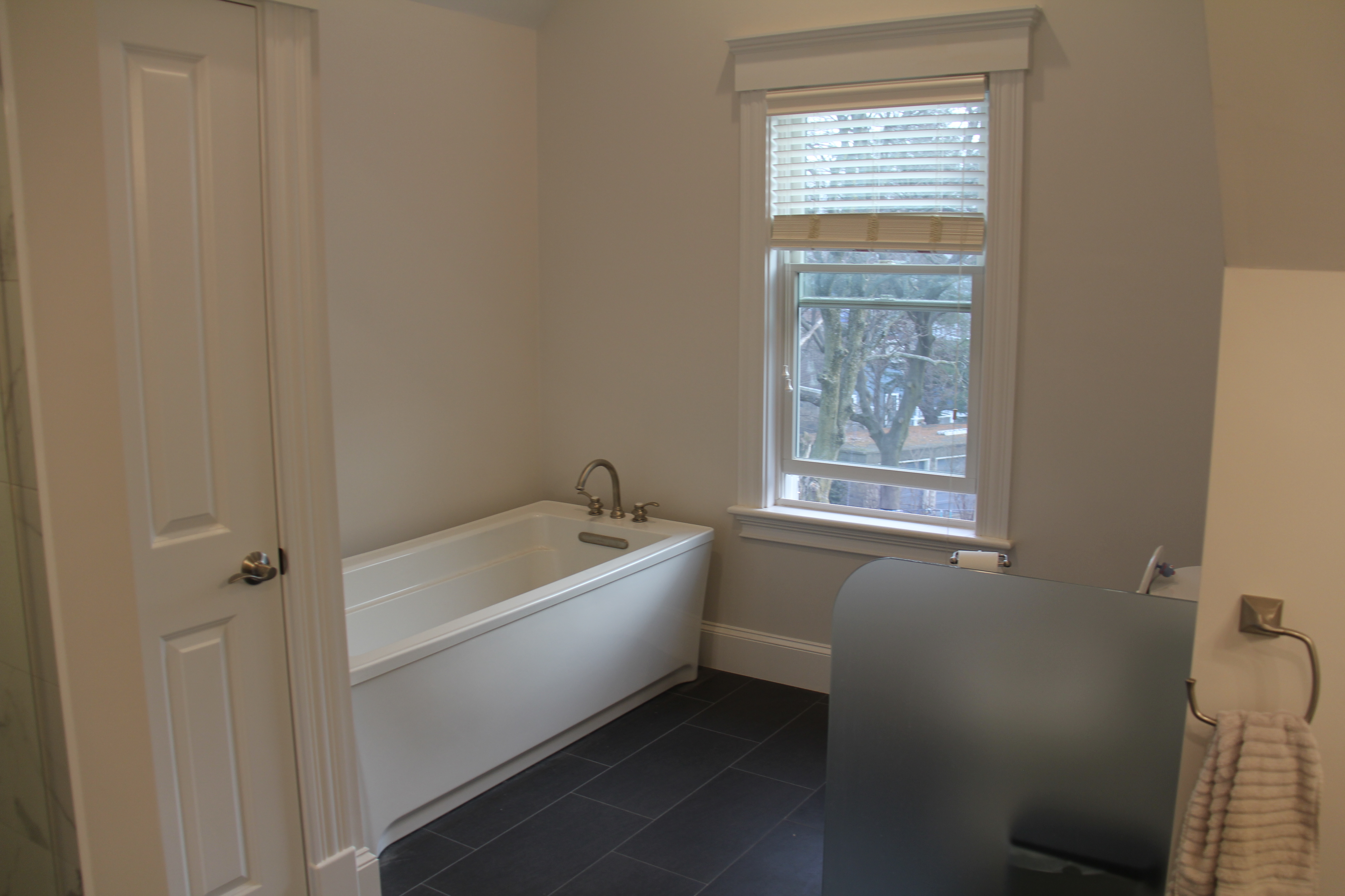 4 bed, 4+ bath apartment for rent at 14 Pearl Unit B, East Somerville — photo 24 of 34