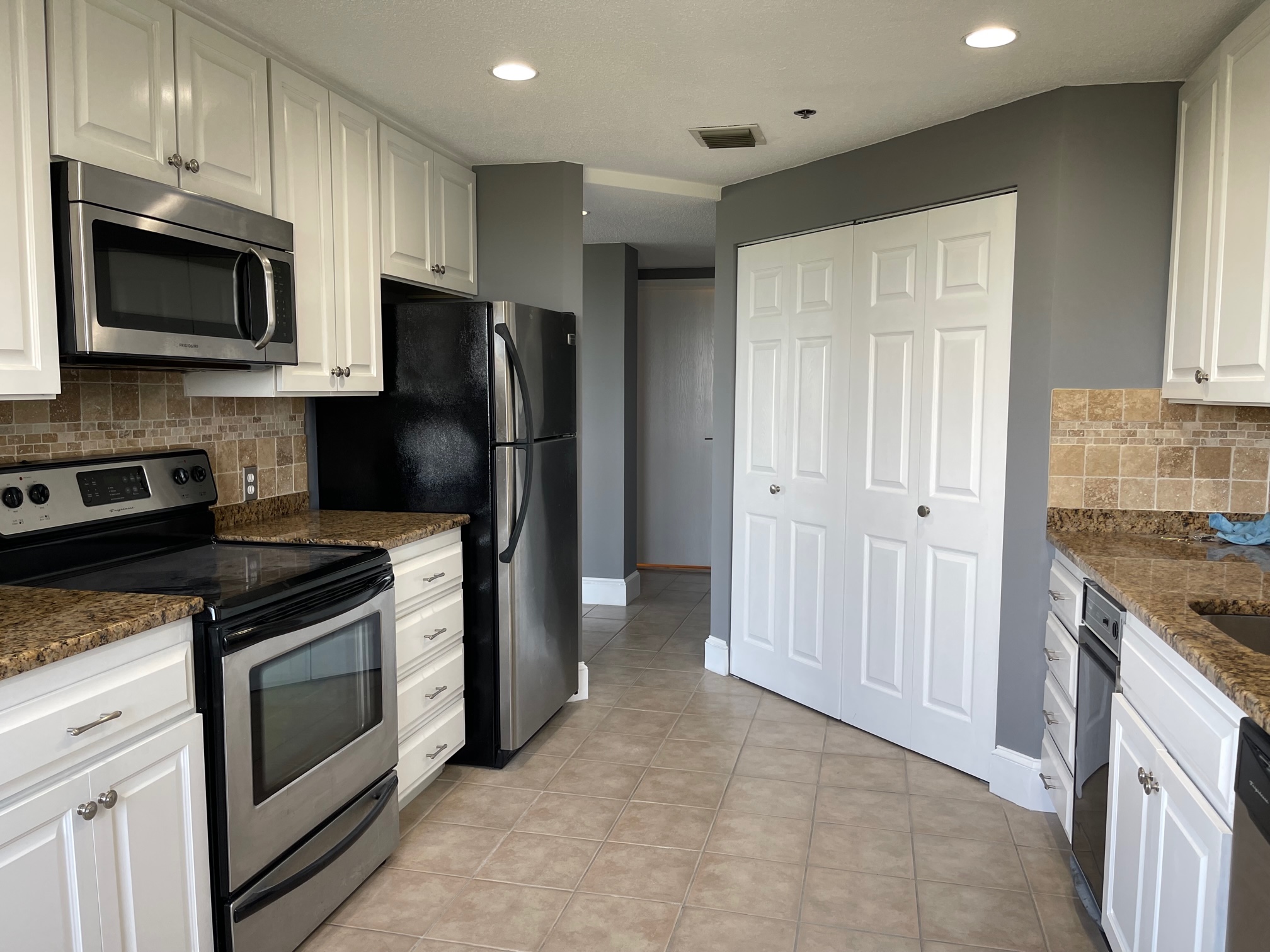 2 bed, 2 bath apartment for rent at 200 Burkhall St Unit 701, Weymouth — photo 5 of 22