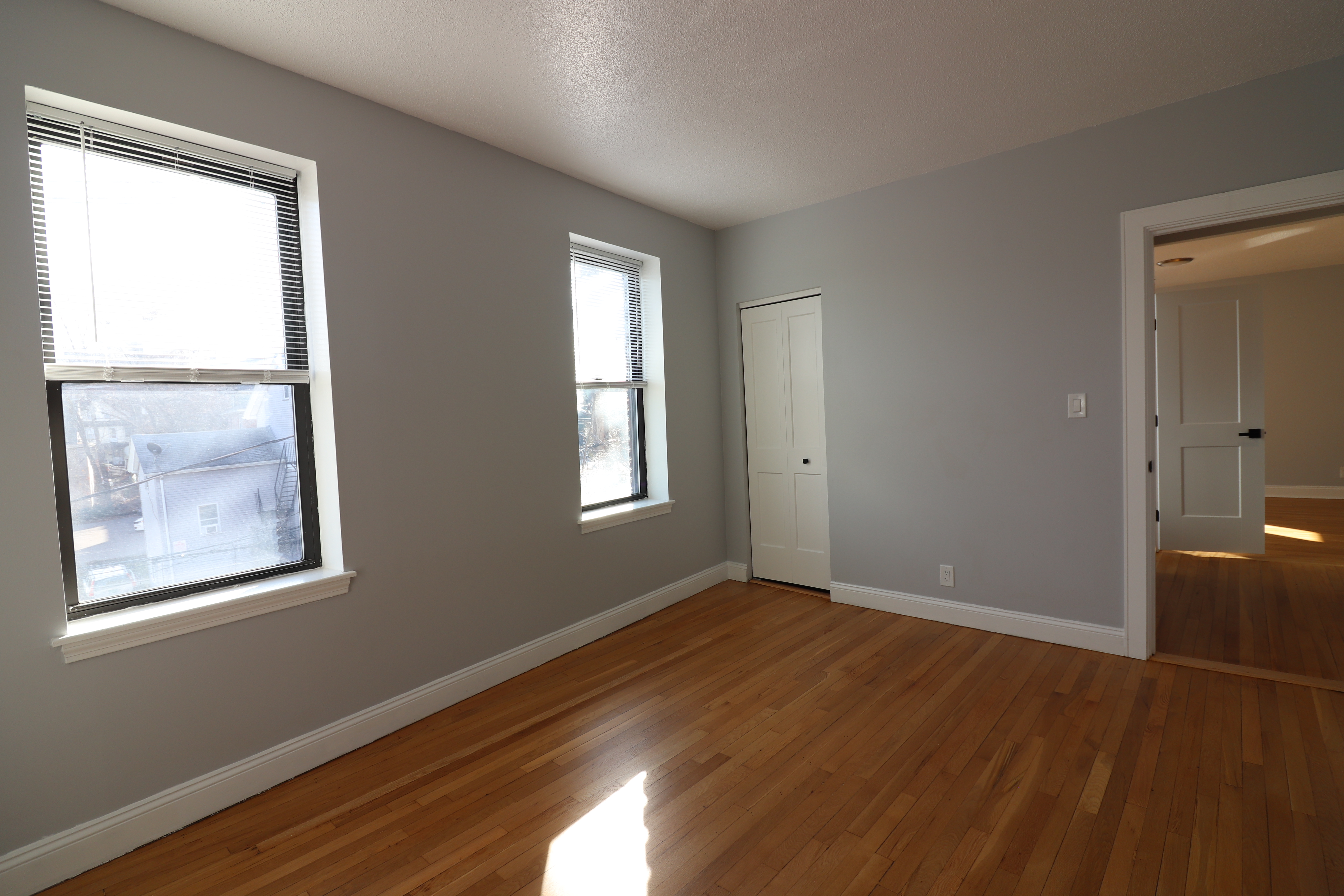 313 Summit Ave, Brighton