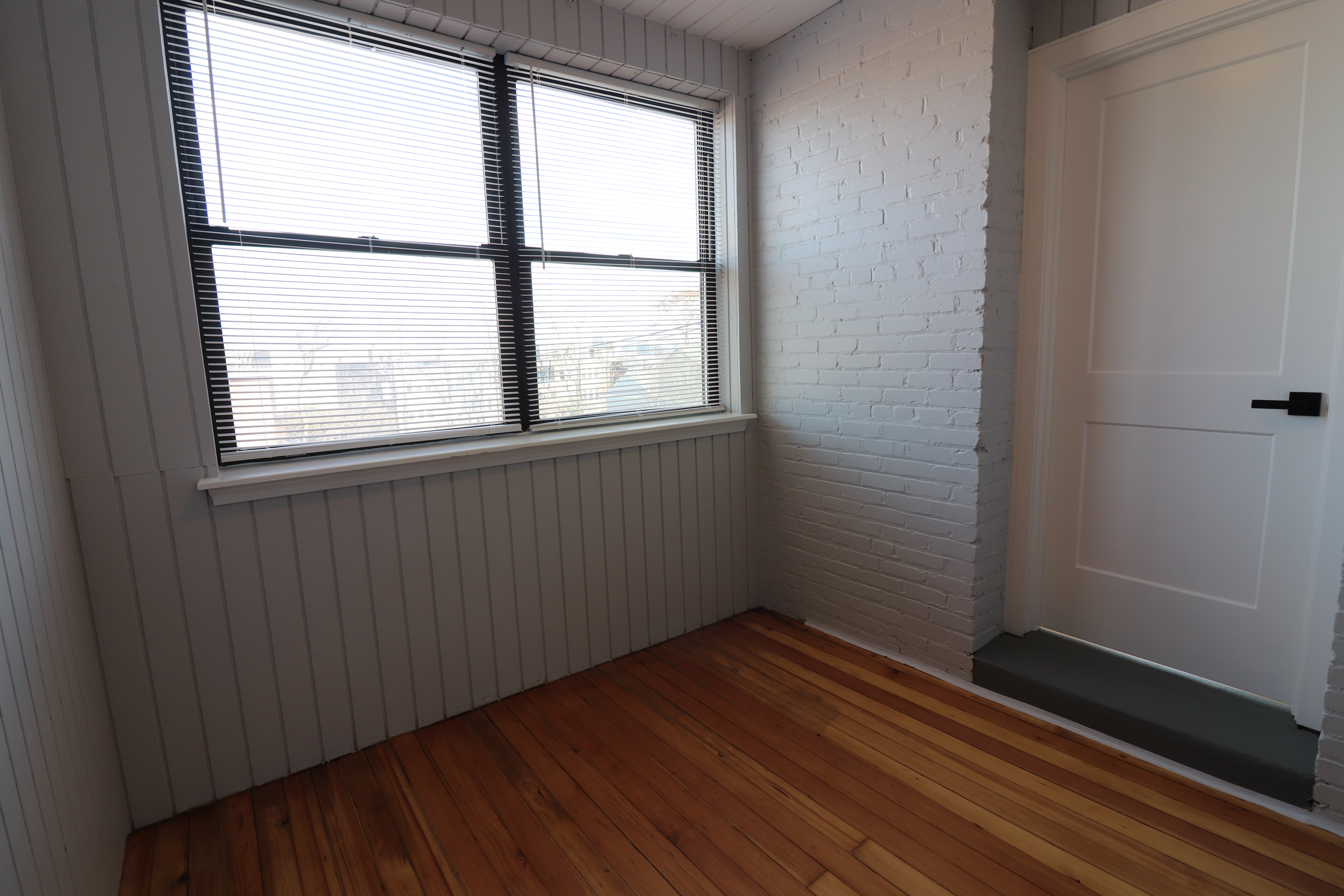 313 Summit Ave, Brighton