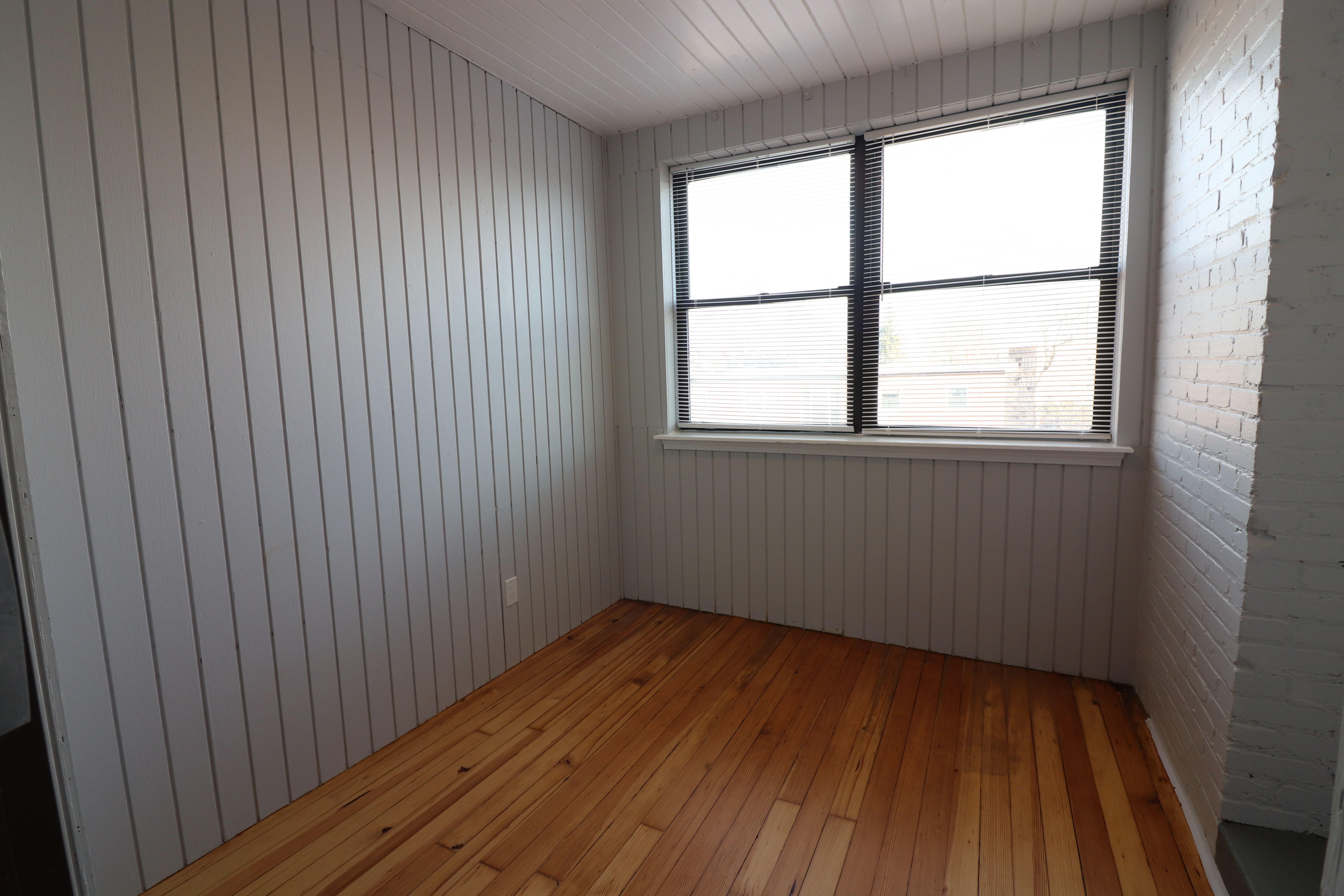 313 Summit Ave, Brighton