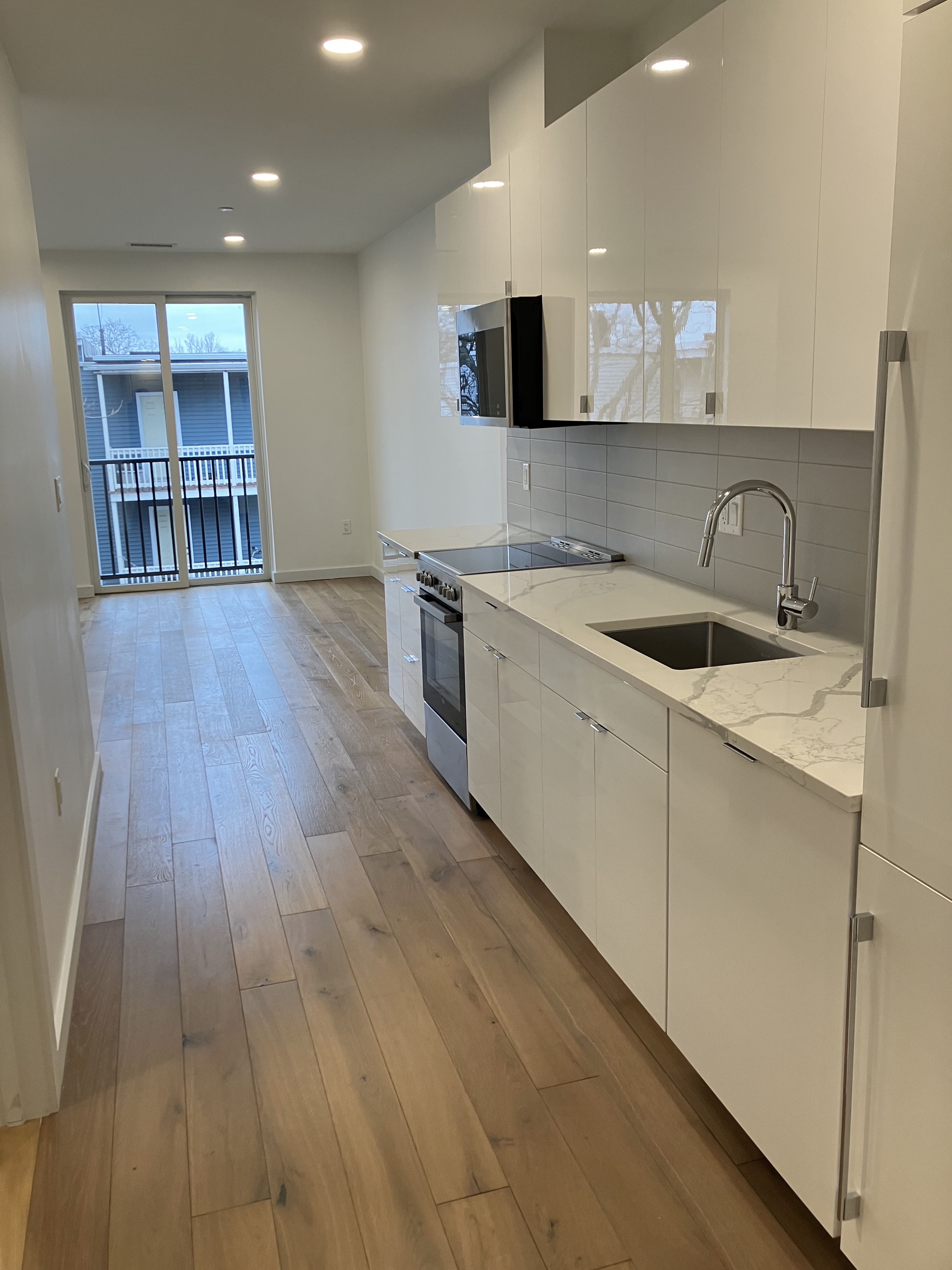 Studio bed, 1 bath apartment for rent at 97 Elmwood St Unit 307, North Cambridge — photo 9 of 16