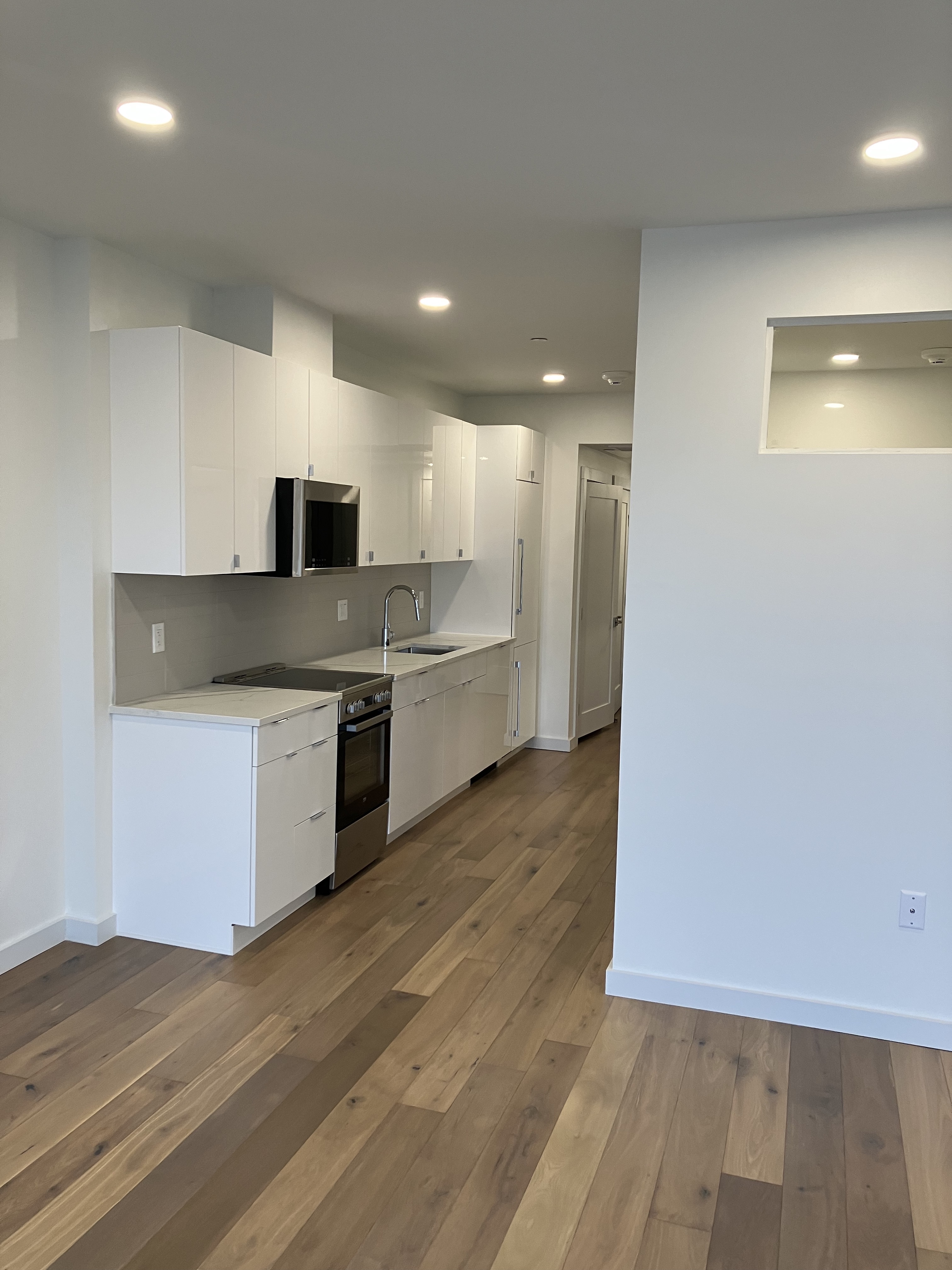 Studio bed, 1 bath apartment for rent at 97 Elmwood St Unit 307, North Cambridge — photo 10 of 16