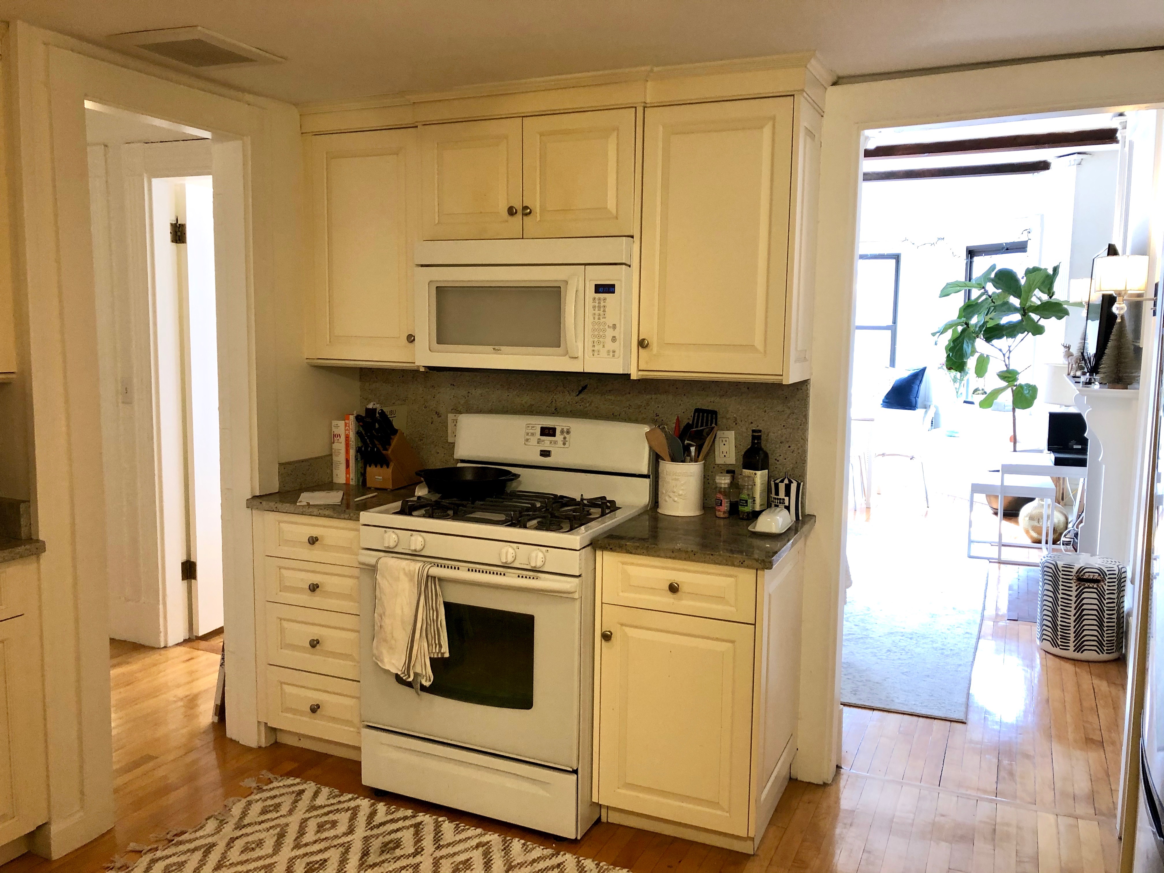 1 bed, 1 bath apartment for rent at 247 Newbury St Unit 33F, Back Bay — photo 10 of 12