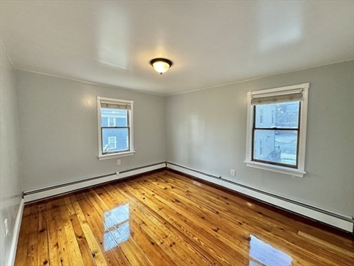 2 bed, 1 bath apartment for rent at 7 Watson St Unit 1, Salem — photo 5 of 7
