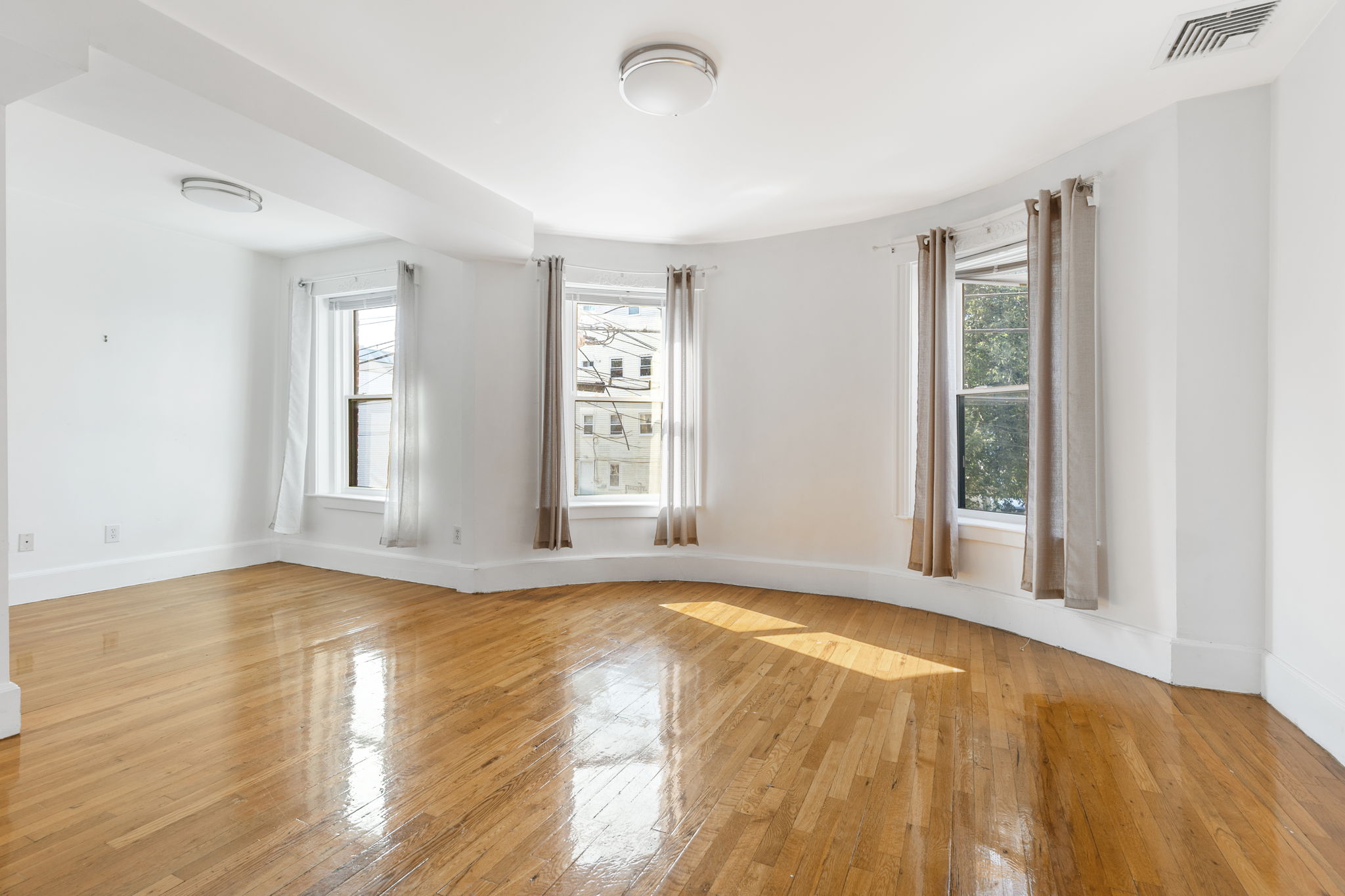 42 Cameron St, Boylston Street