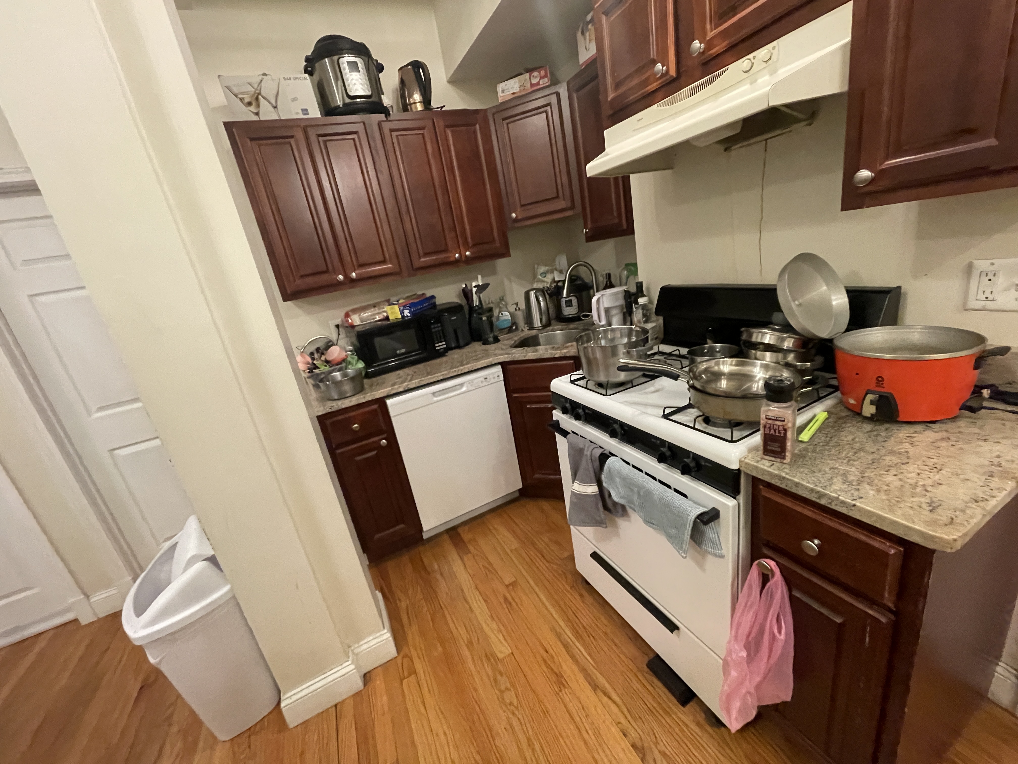 4 bed, 1.5 bath apartment for rent at 84 Fenway Unit 1, Fenway — photo 1 of 8