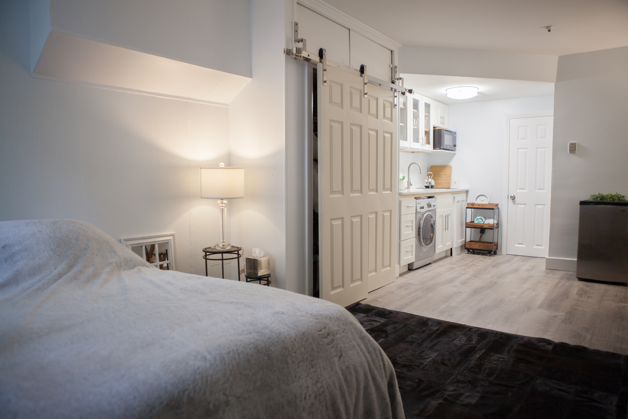 Studio bed, 1 bath apartment for rent at 265 Beacon St Unit B, Back Bay — photo 2 of 7