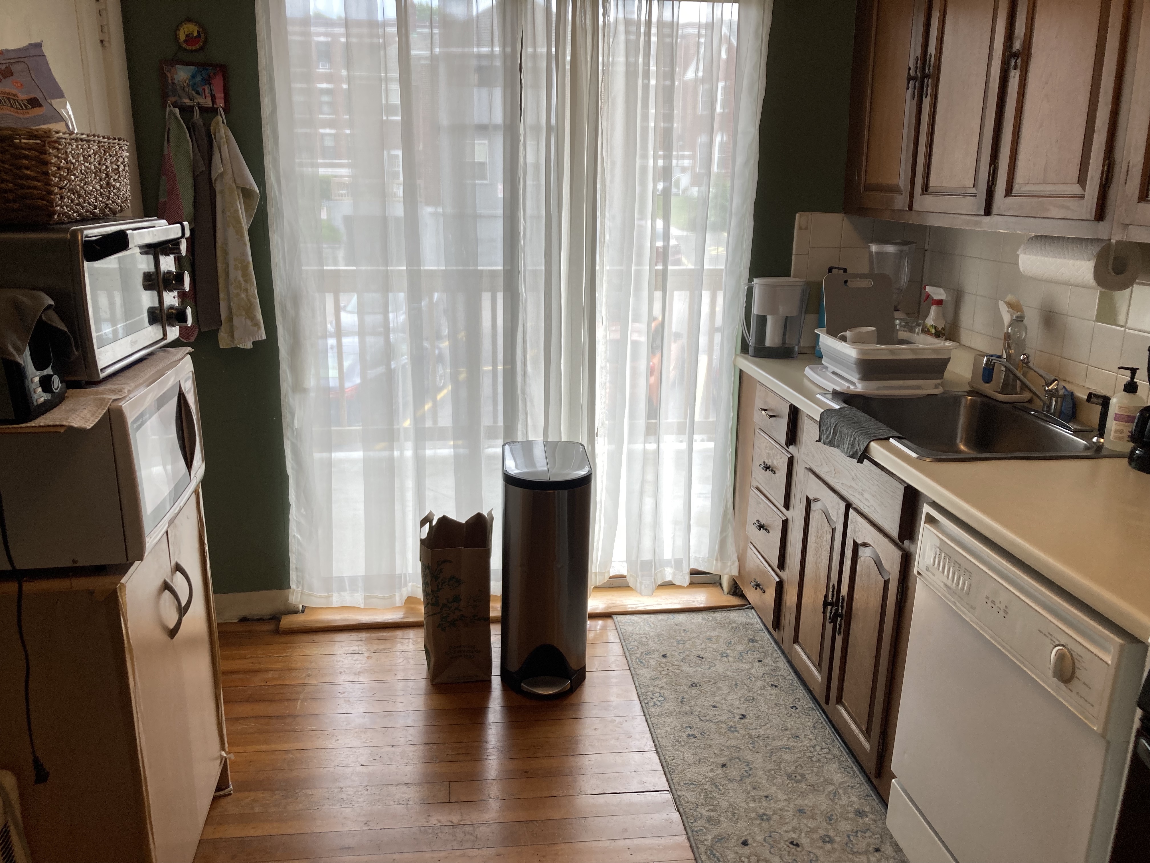 2 bed, 1 bath apartment for rent at 1734 Commonwealth Ave Unit 4A, Brighton